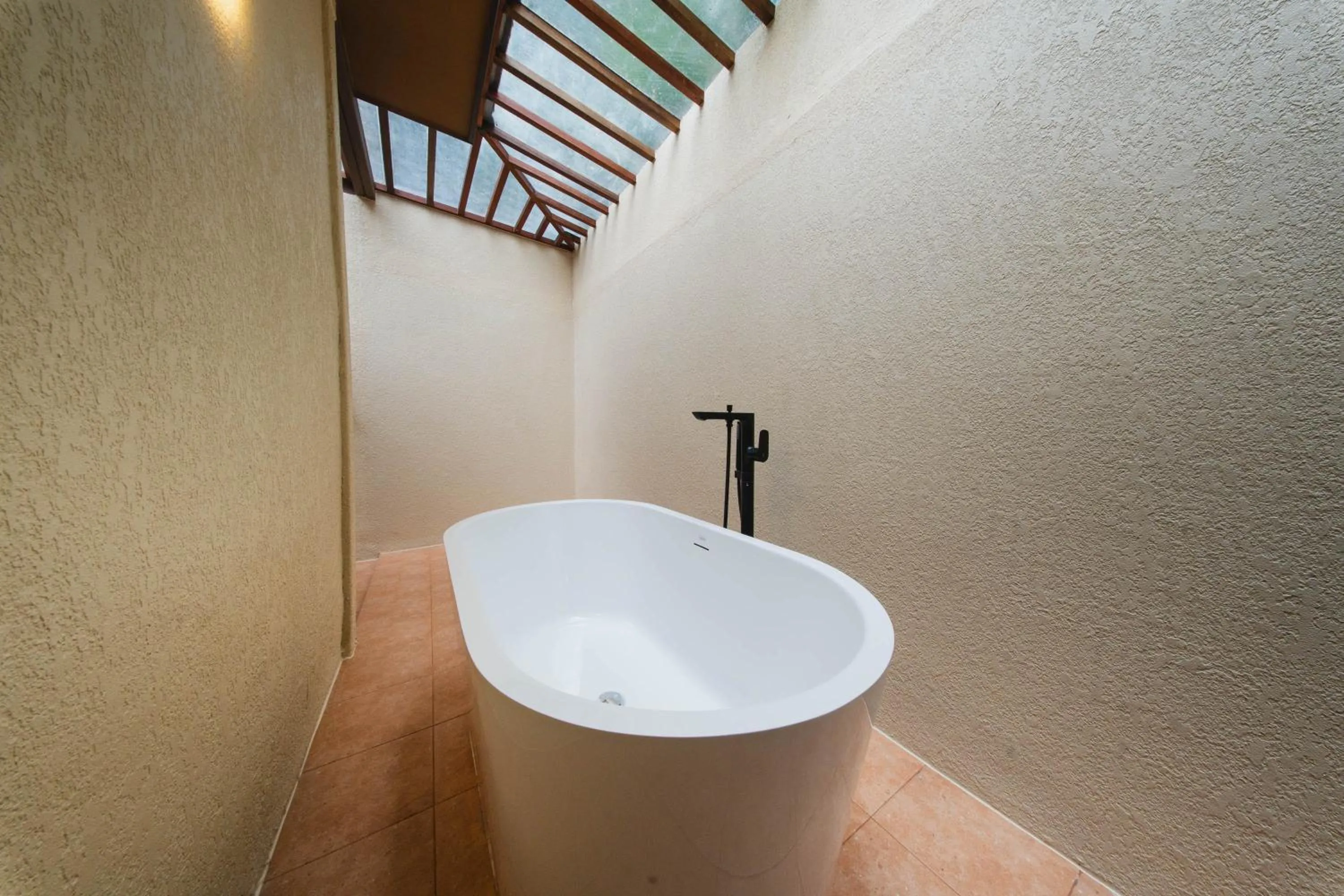 Bath in Kira Baya Koh Samed