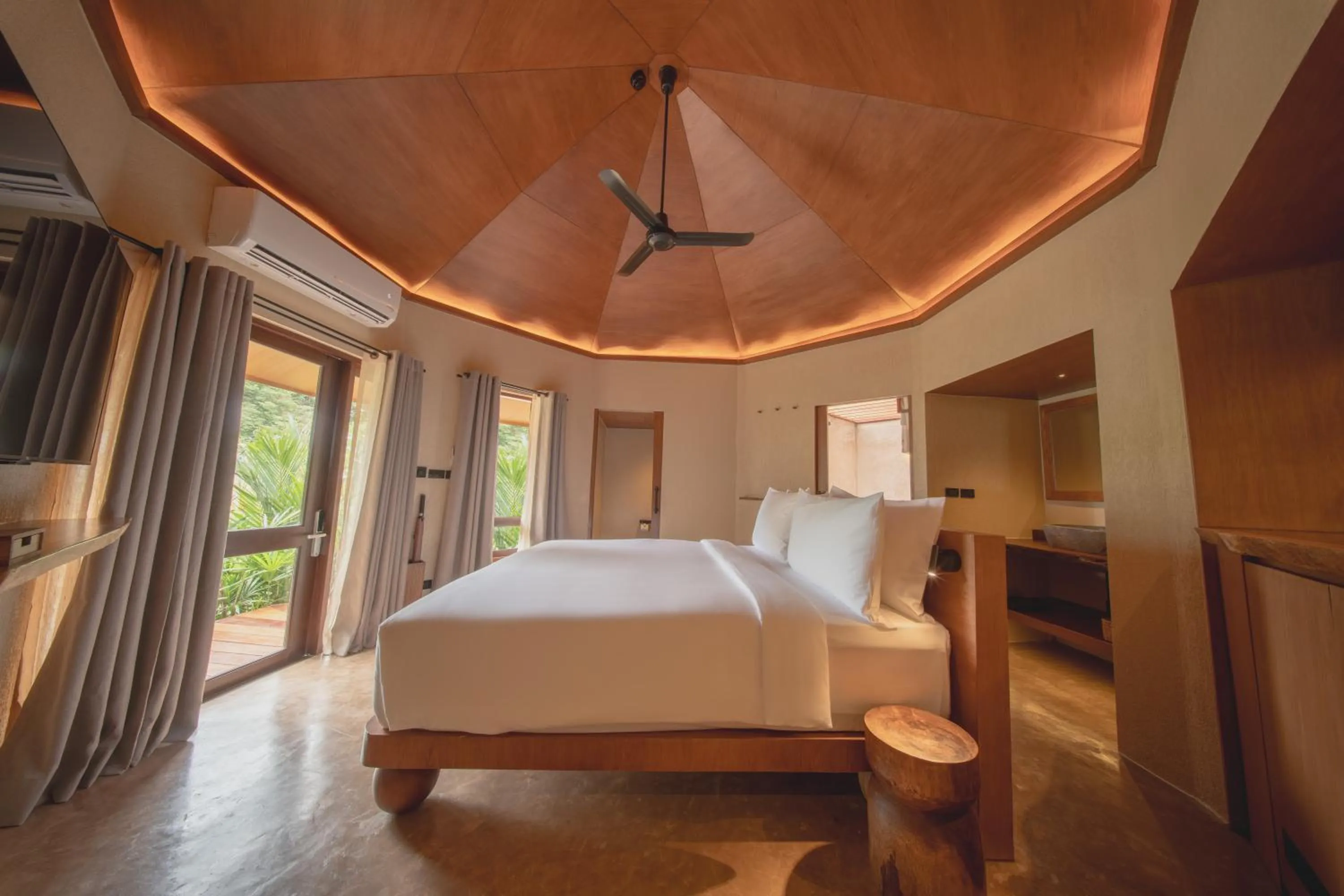 Bed in Kira Baya Koh Samed