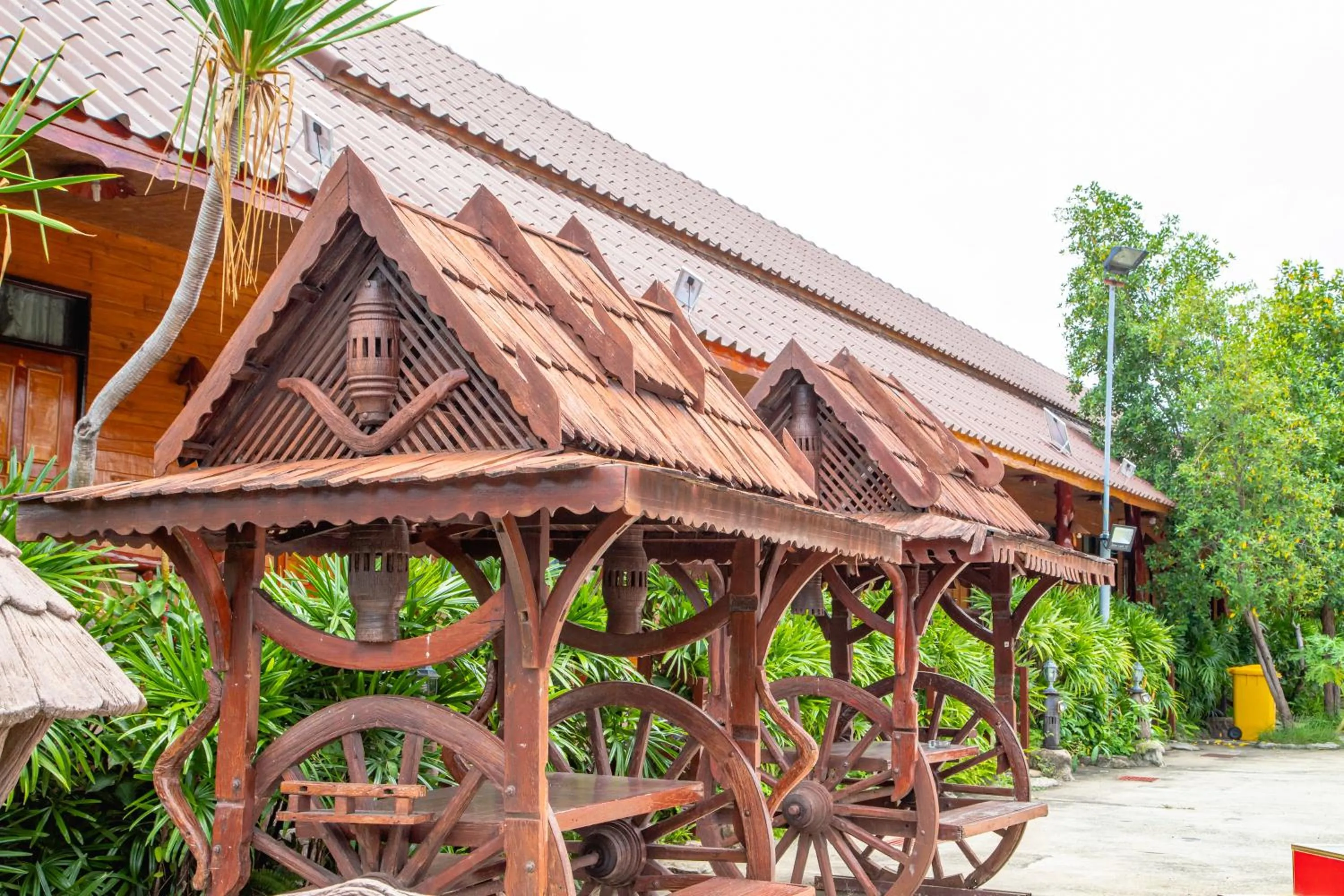 Seating area in Chatsuree Boutique Resort
