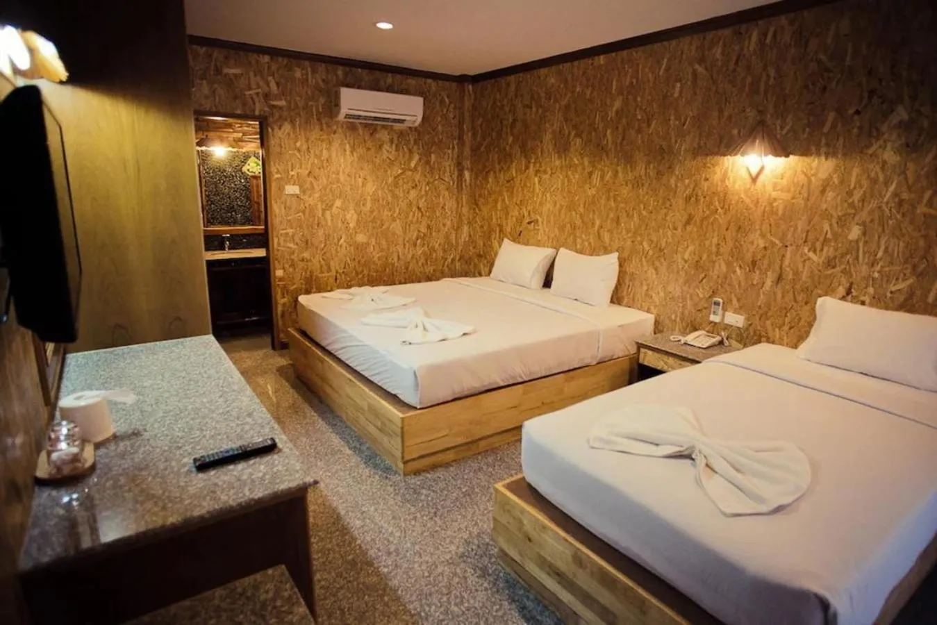 Bed in Chatsuree Boutique Resort