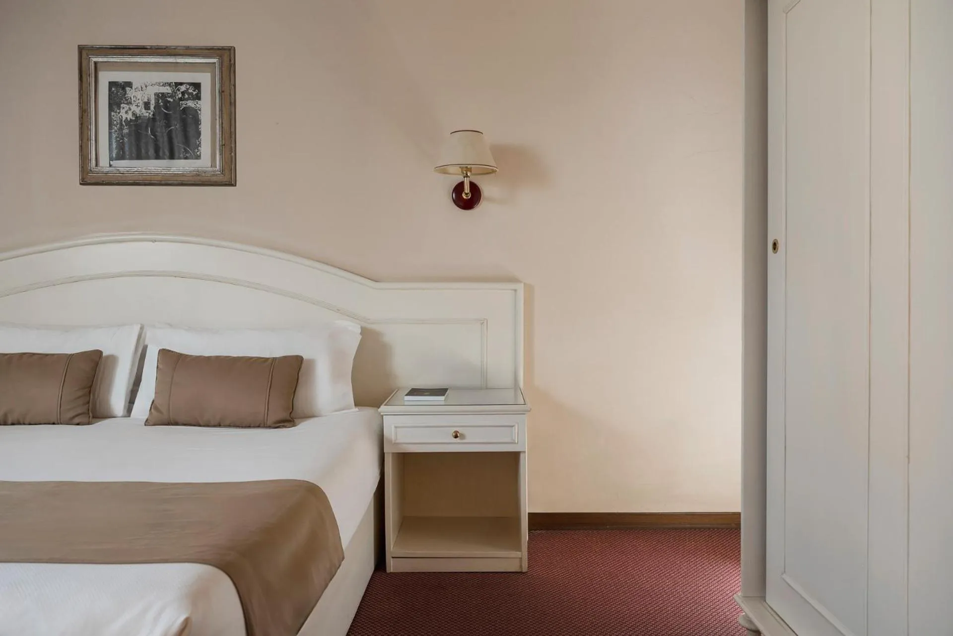 Bedroom, Bed in Hotel Ercolini & Savi