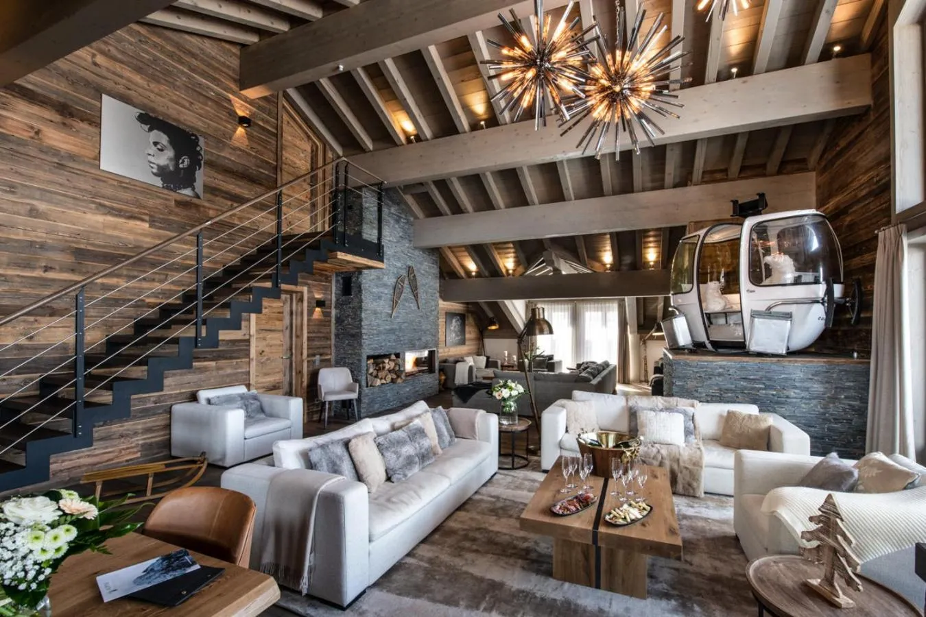 Mammoth Lodge by Alpine Resorts