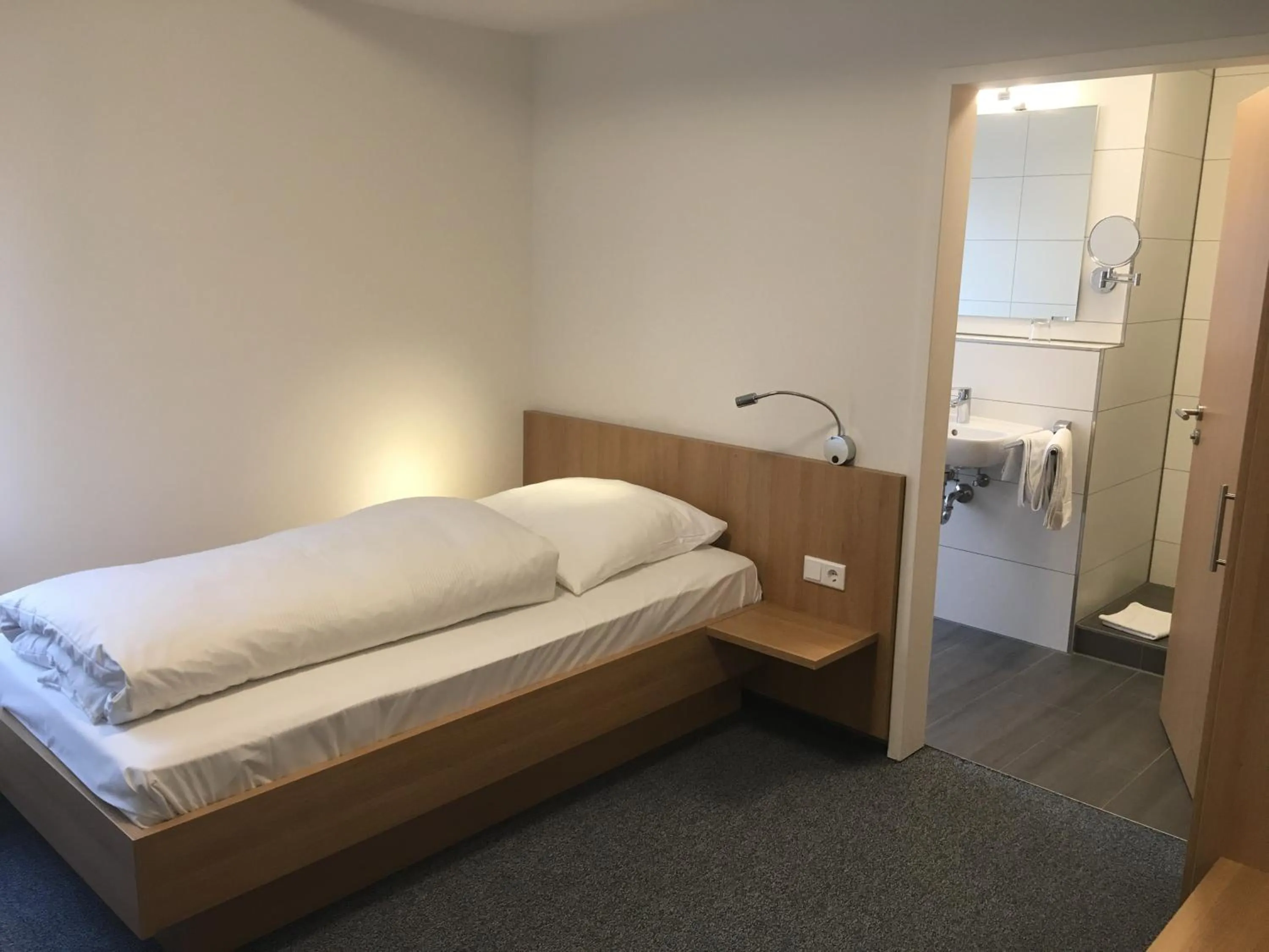 Bed in Landhotel Gasthof am Berg