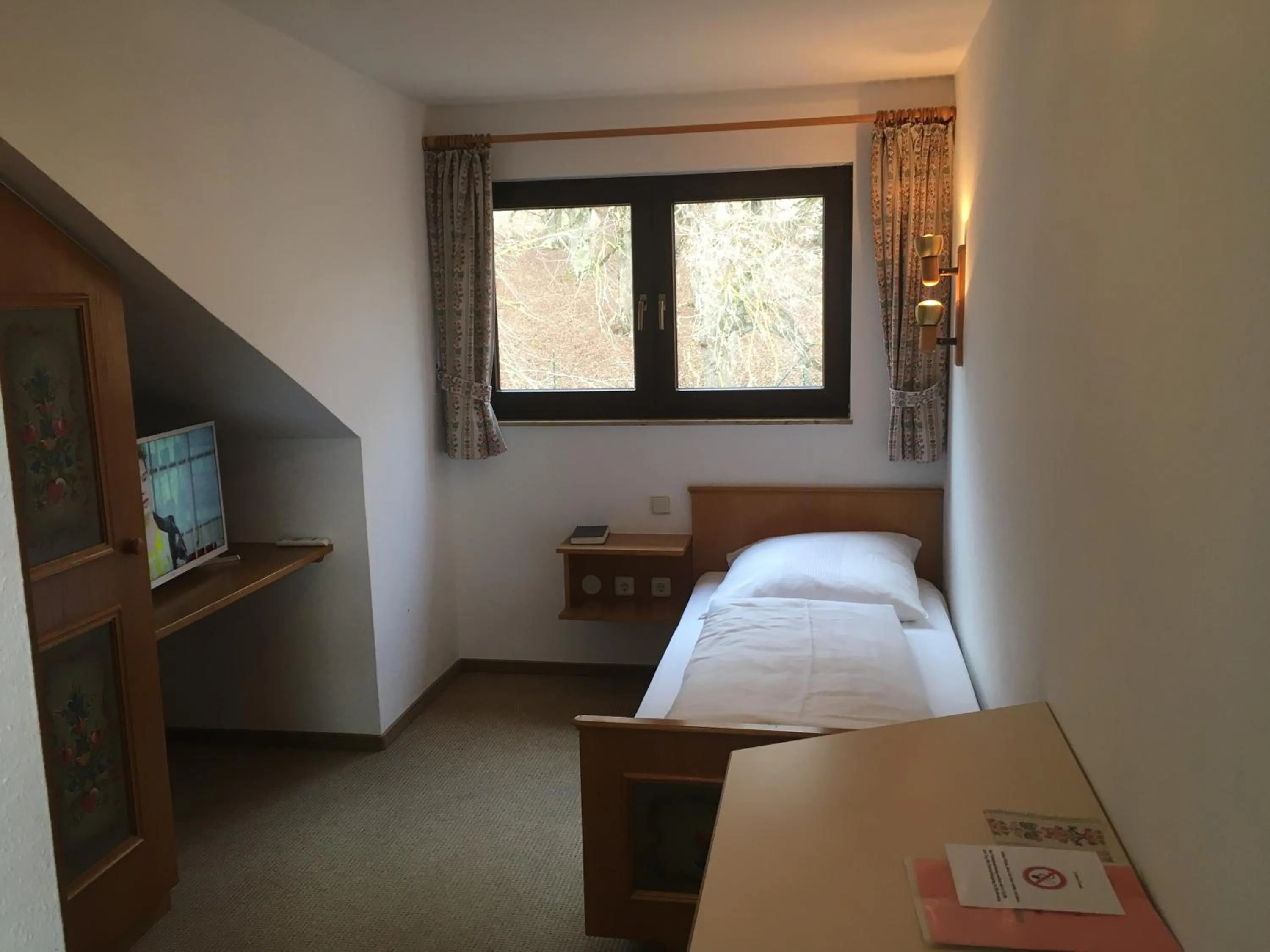 Bed in Landhotel Gasthof am Berg