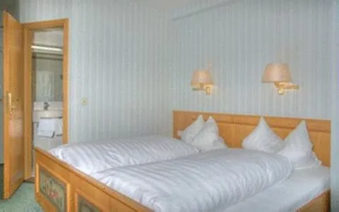 Bed in Landhotel Gasthof am Berg