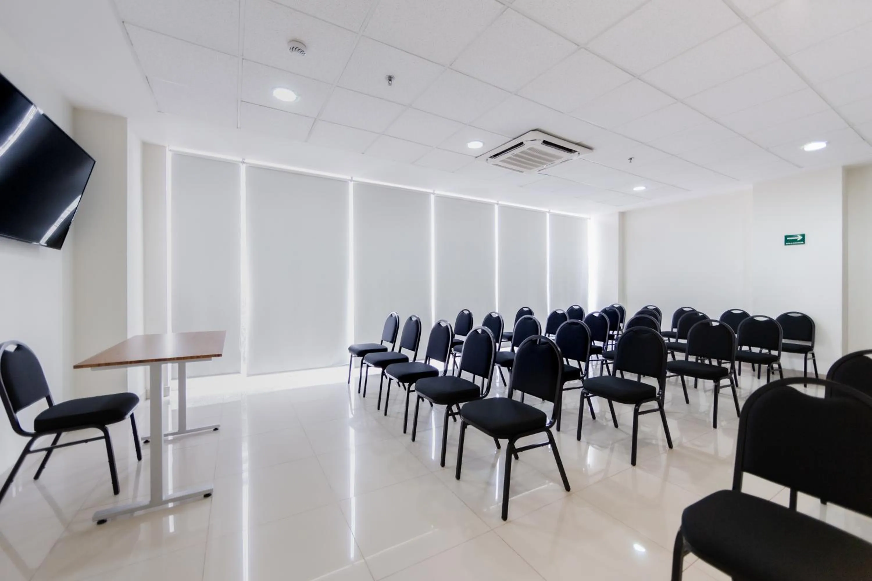 Meeting/conference room in Sleep Inn Tijuana