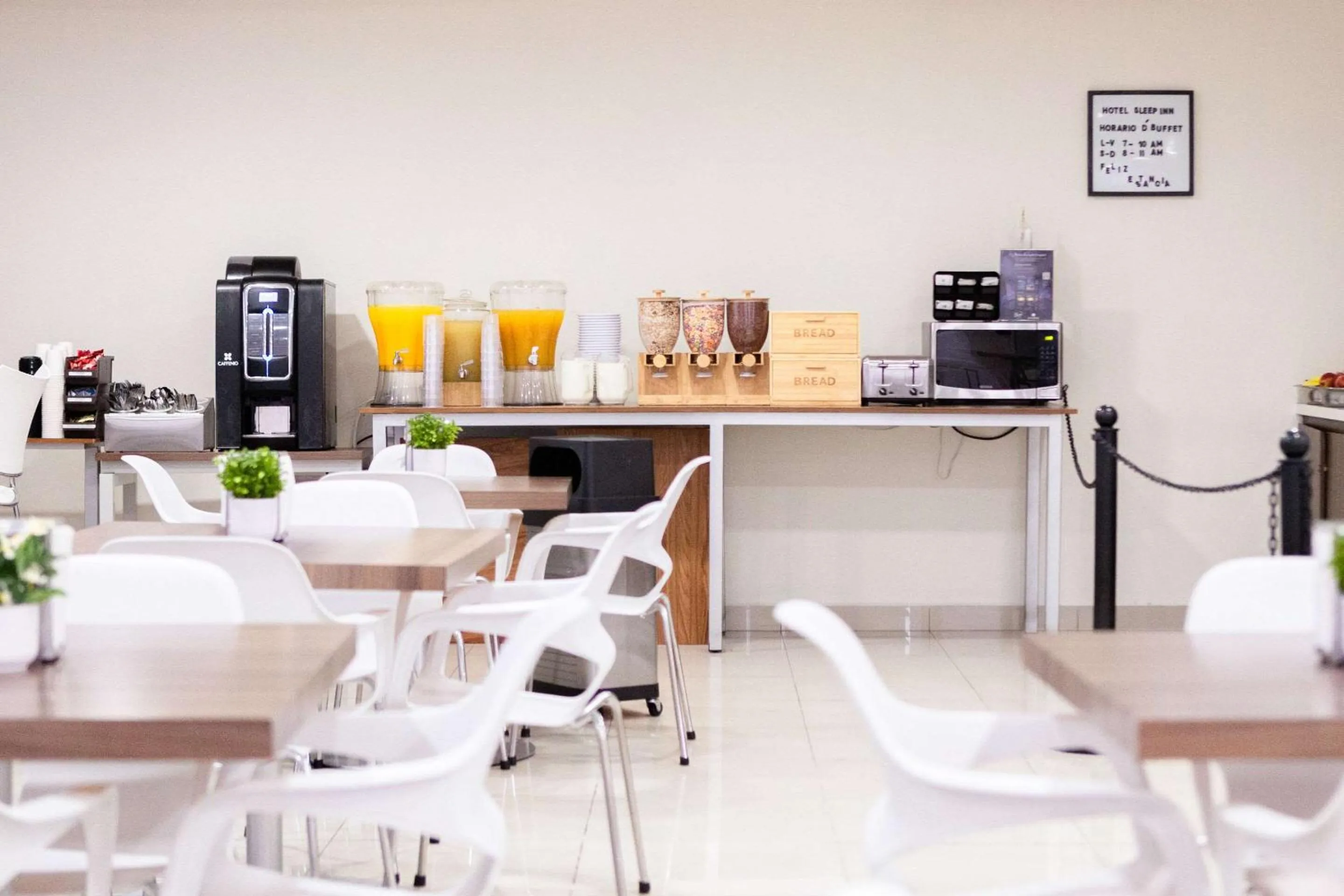 Breakfast in Sleep Inn Tijuana