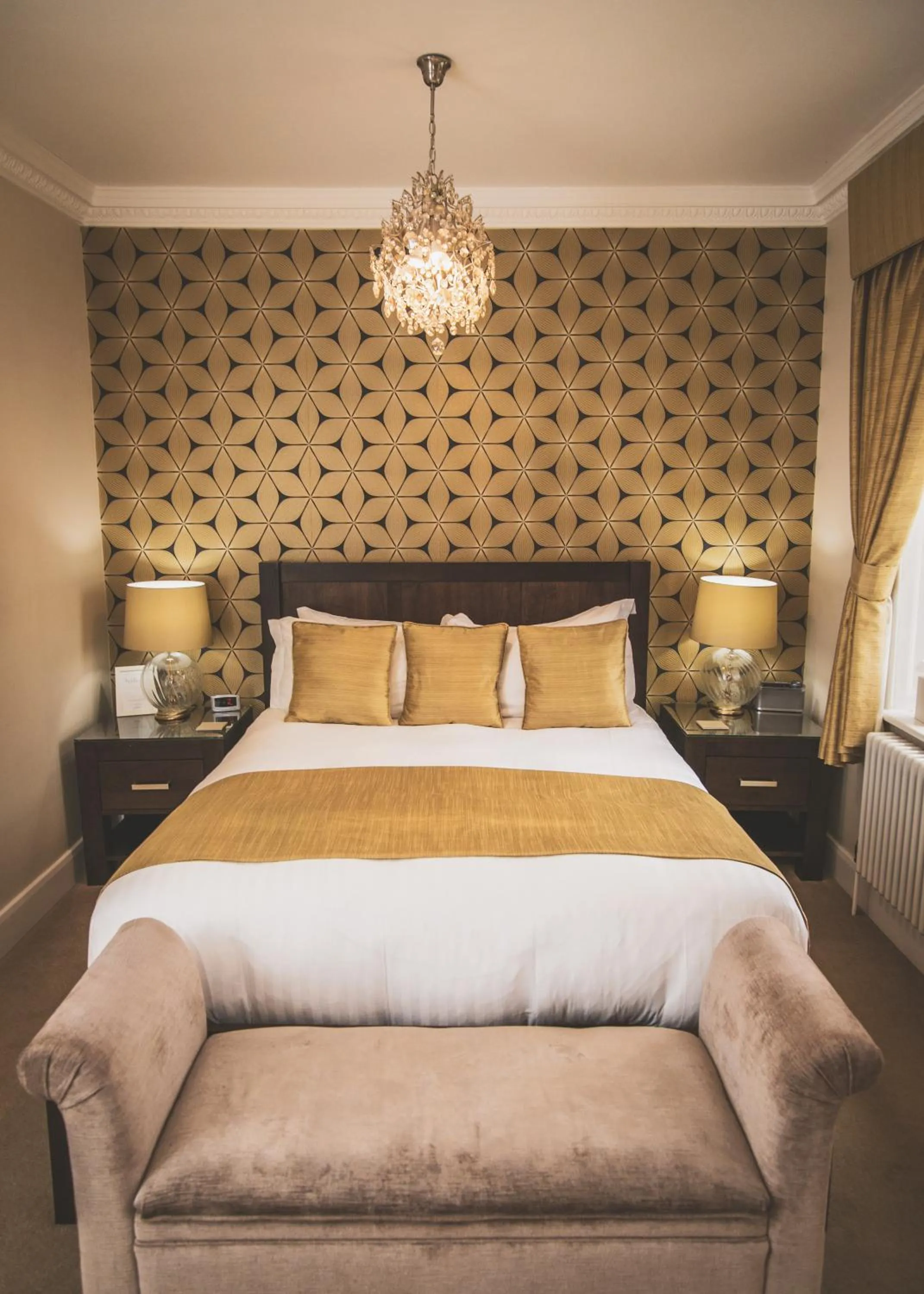 Bed in B&B Downham Hall