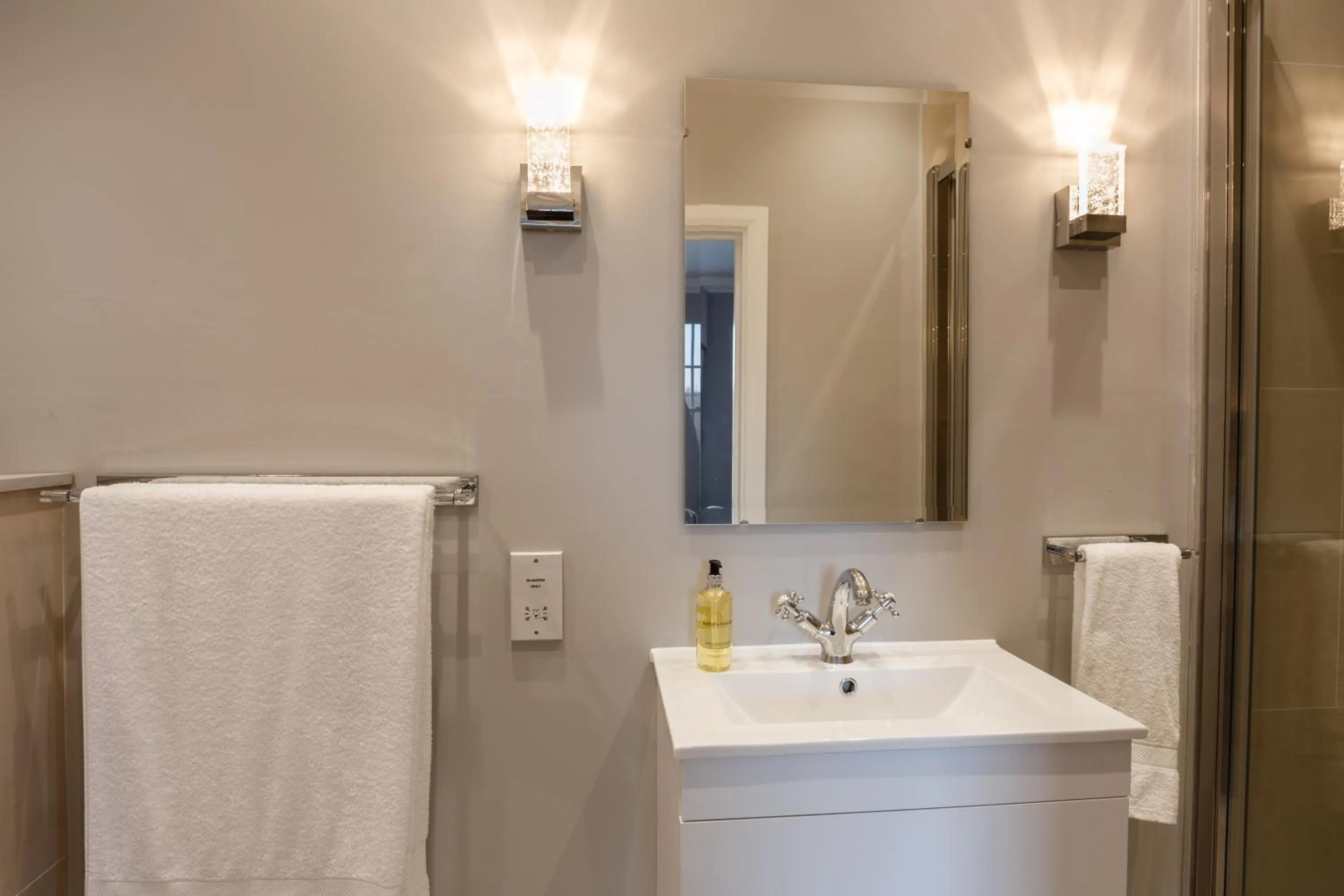 Bathroom in B&B Downham Hall