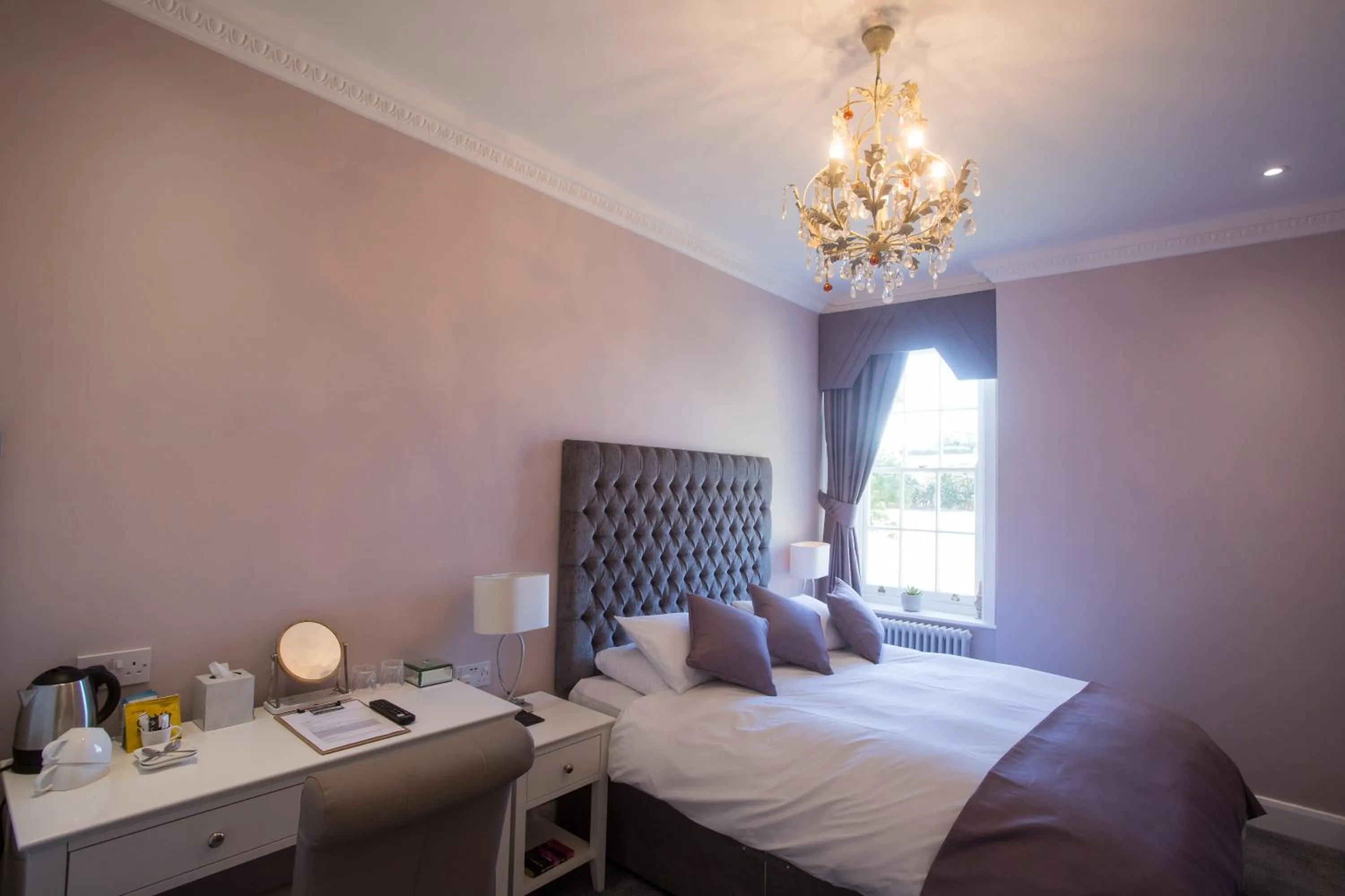 Photo of the whole room, Bed in B&B Downham Hall