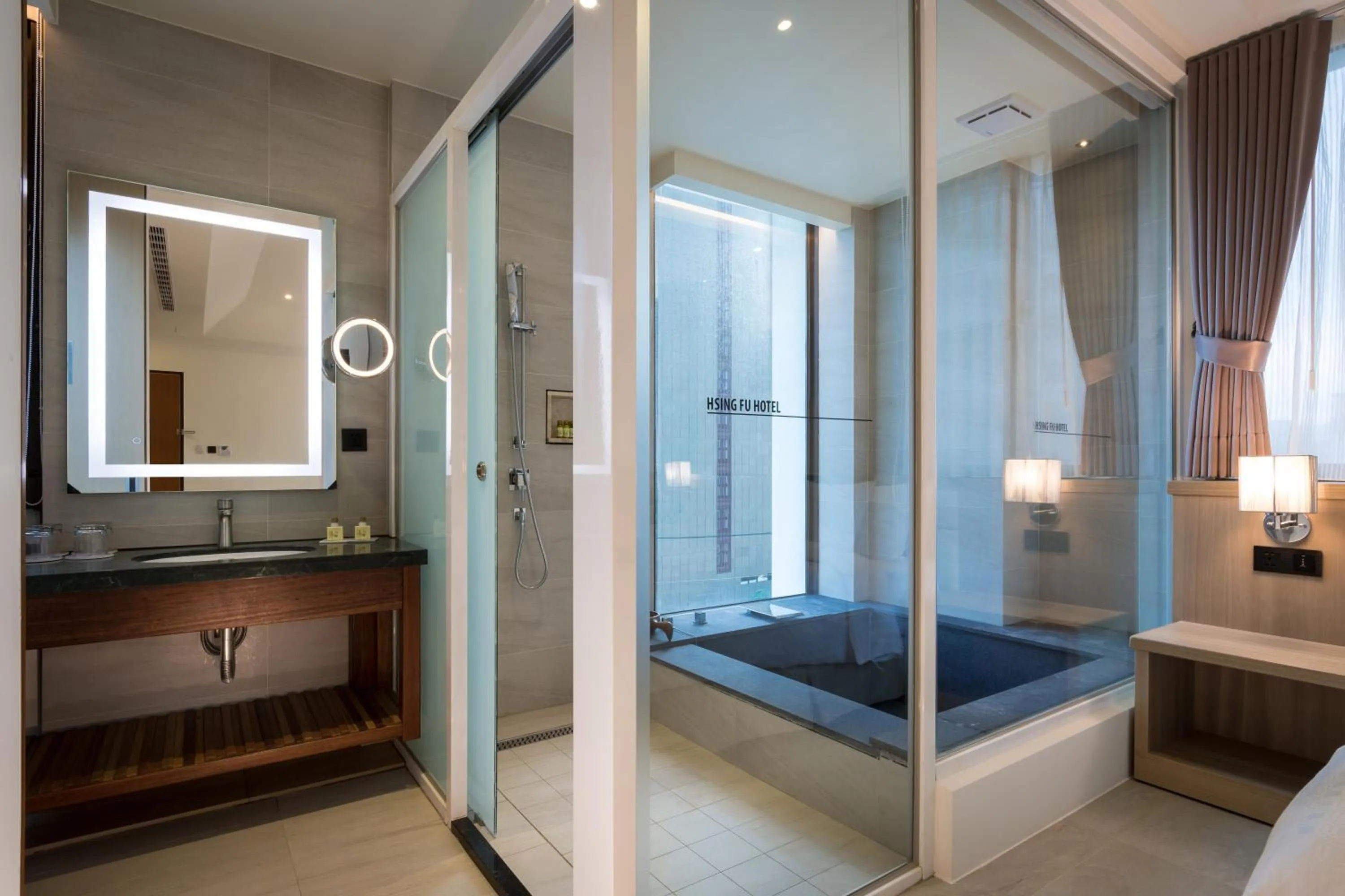 Bed in Hsing Fu Hot Spring Hotel