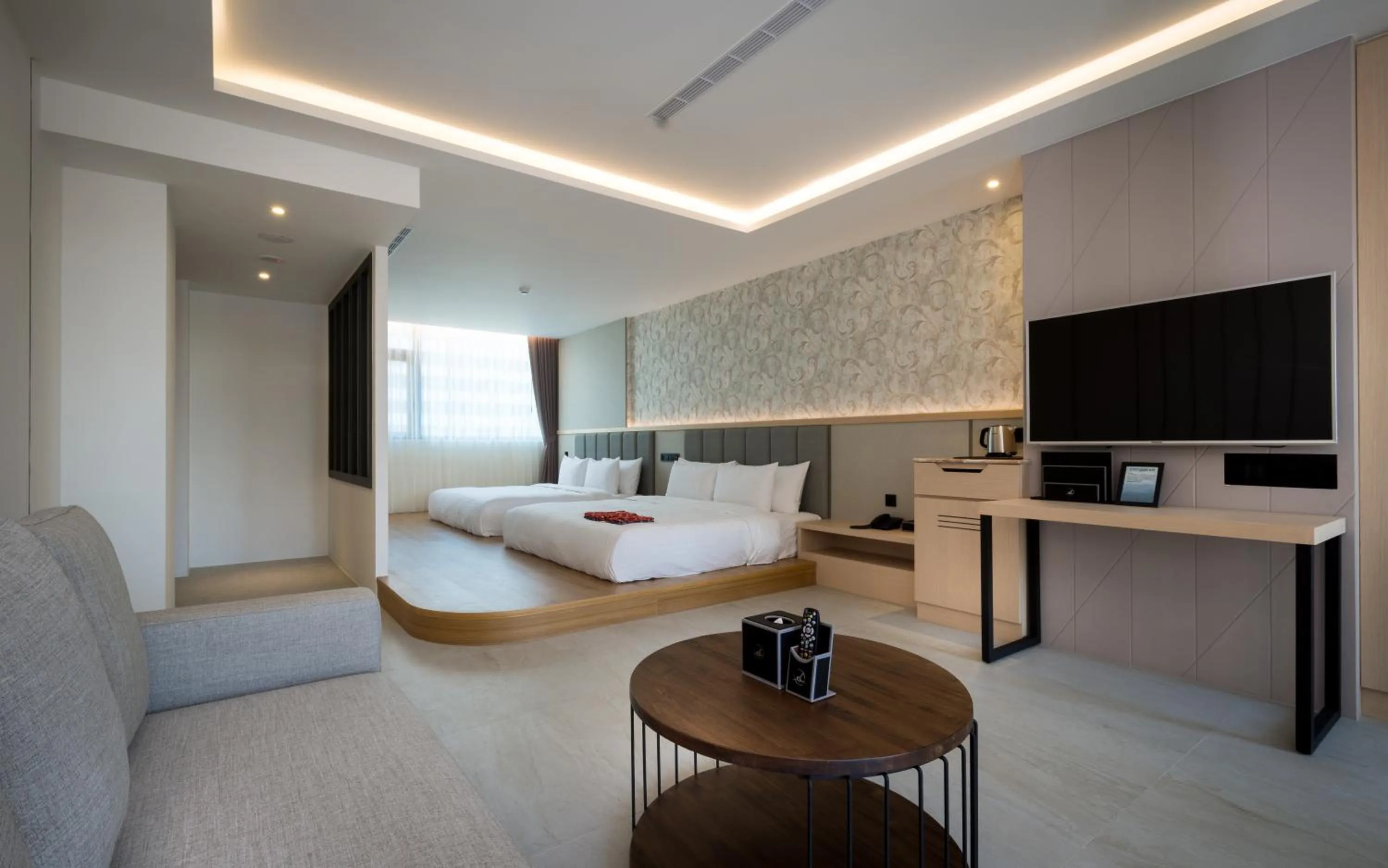 Living room, Bed in Hsing Fu Hot Spring Hotel