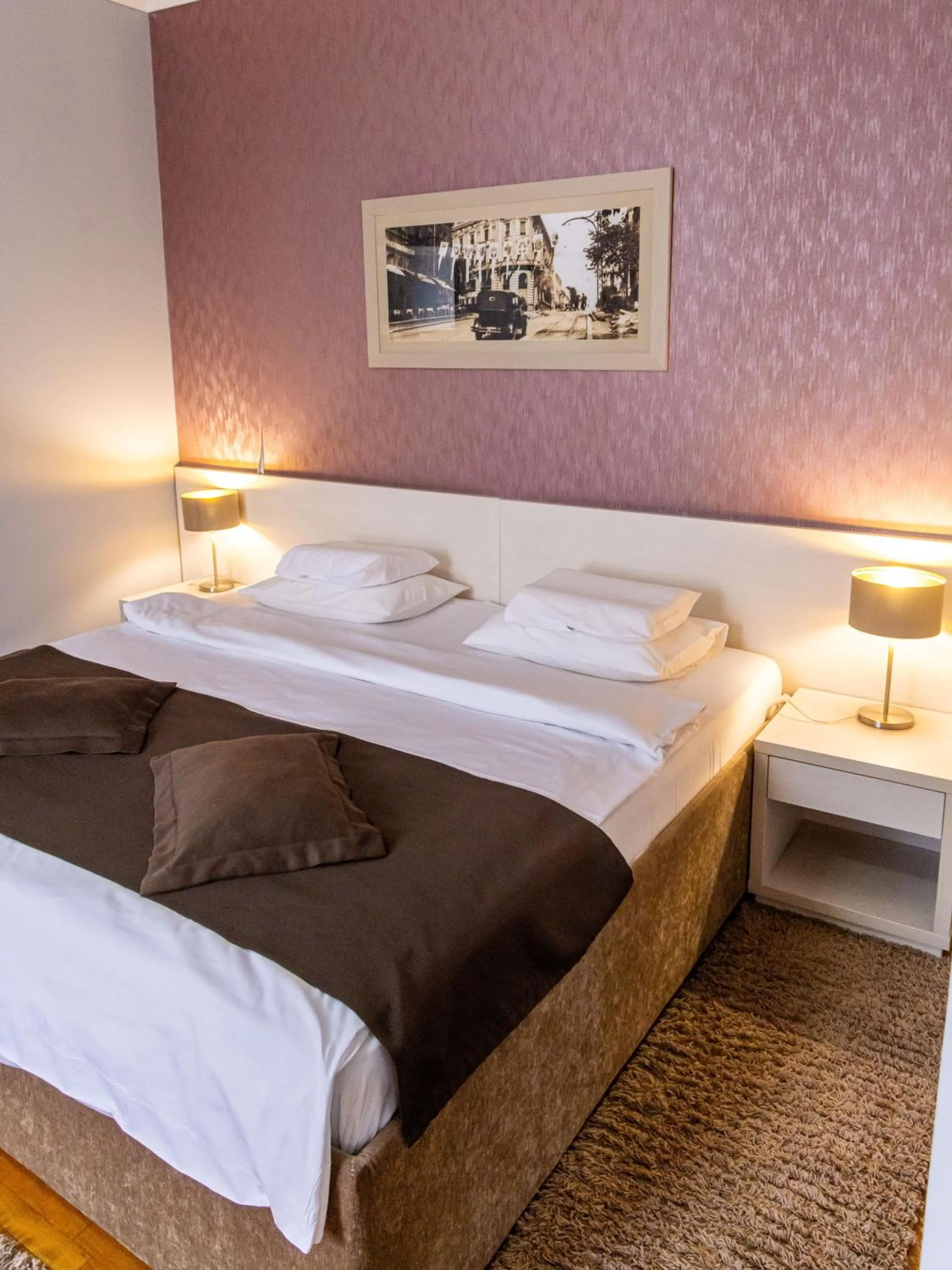 Bedroom, Bed in Garni Hotel Nevski