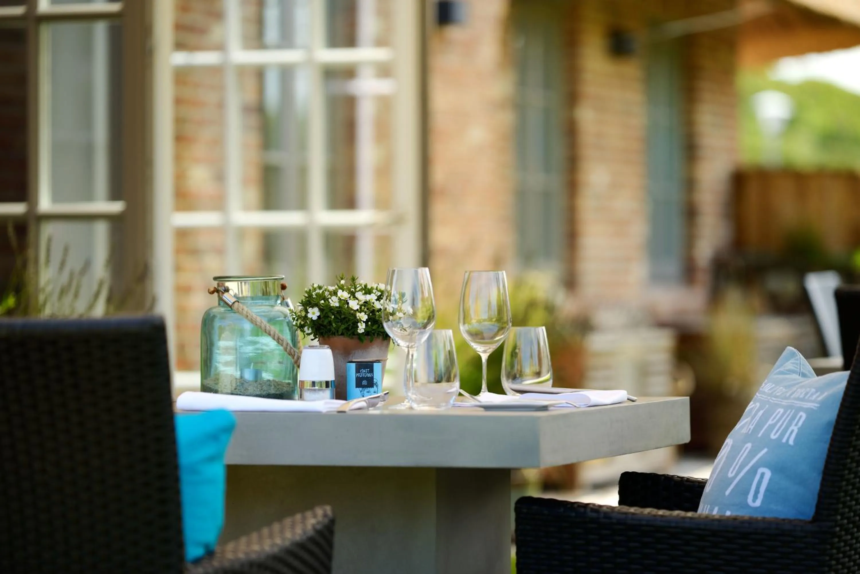 Restaurant/places to eat in Hotel Duene