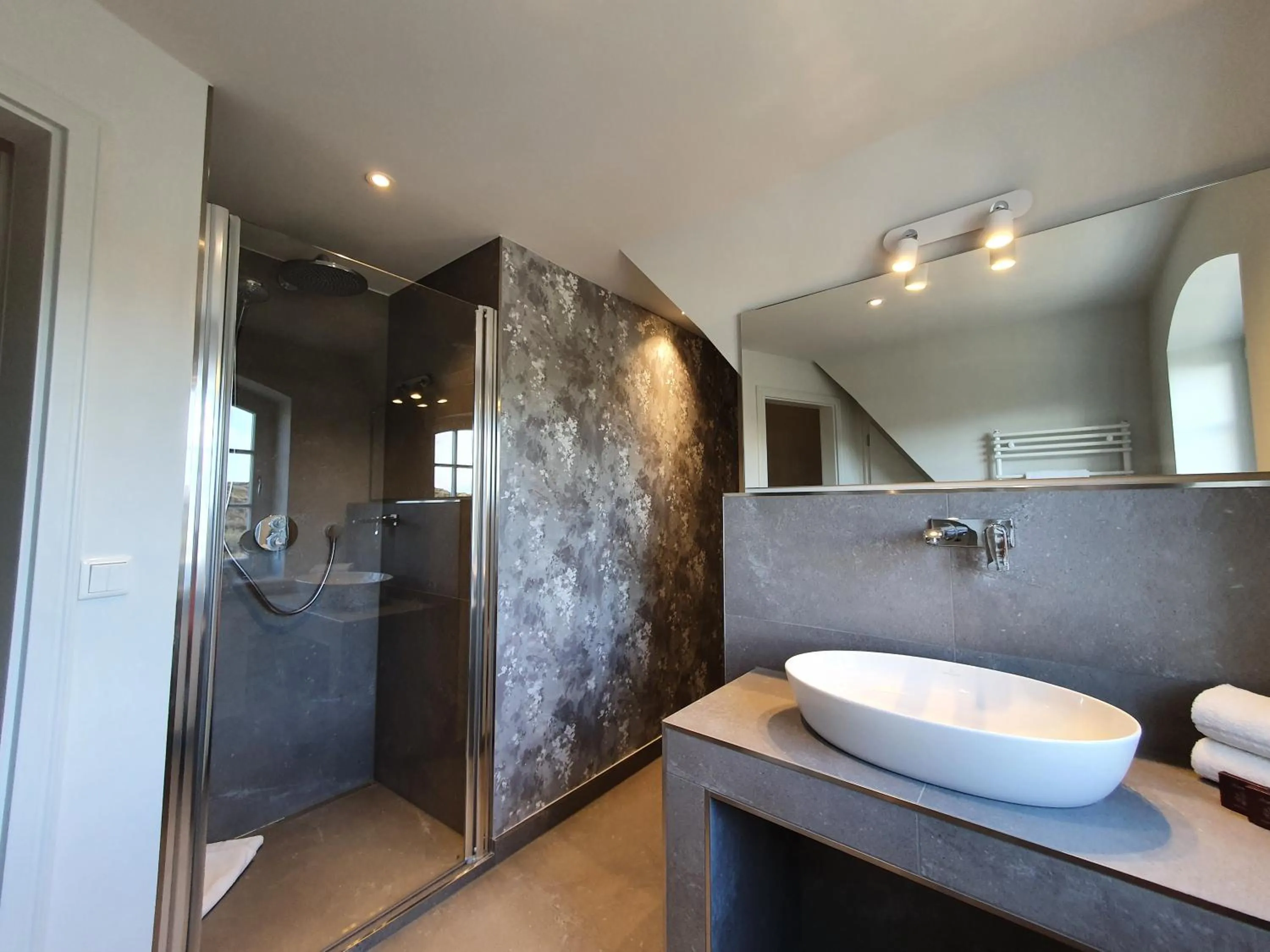 Bathroom in Hotel Duene