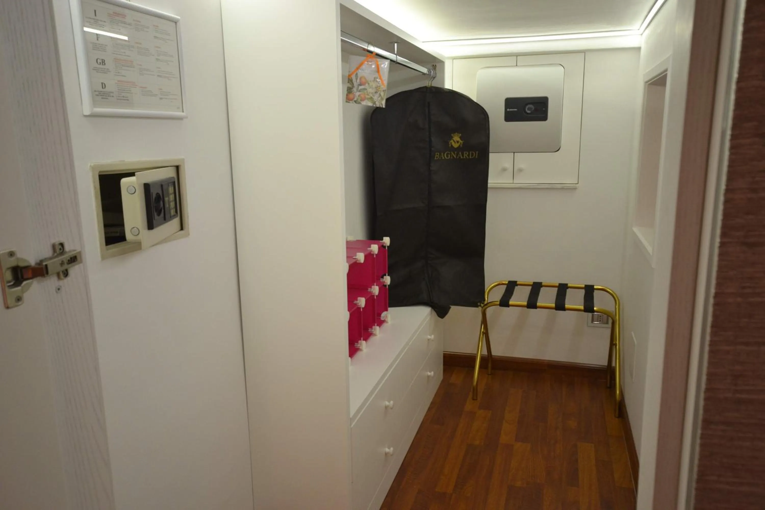 Other, Bed in Golden Bay