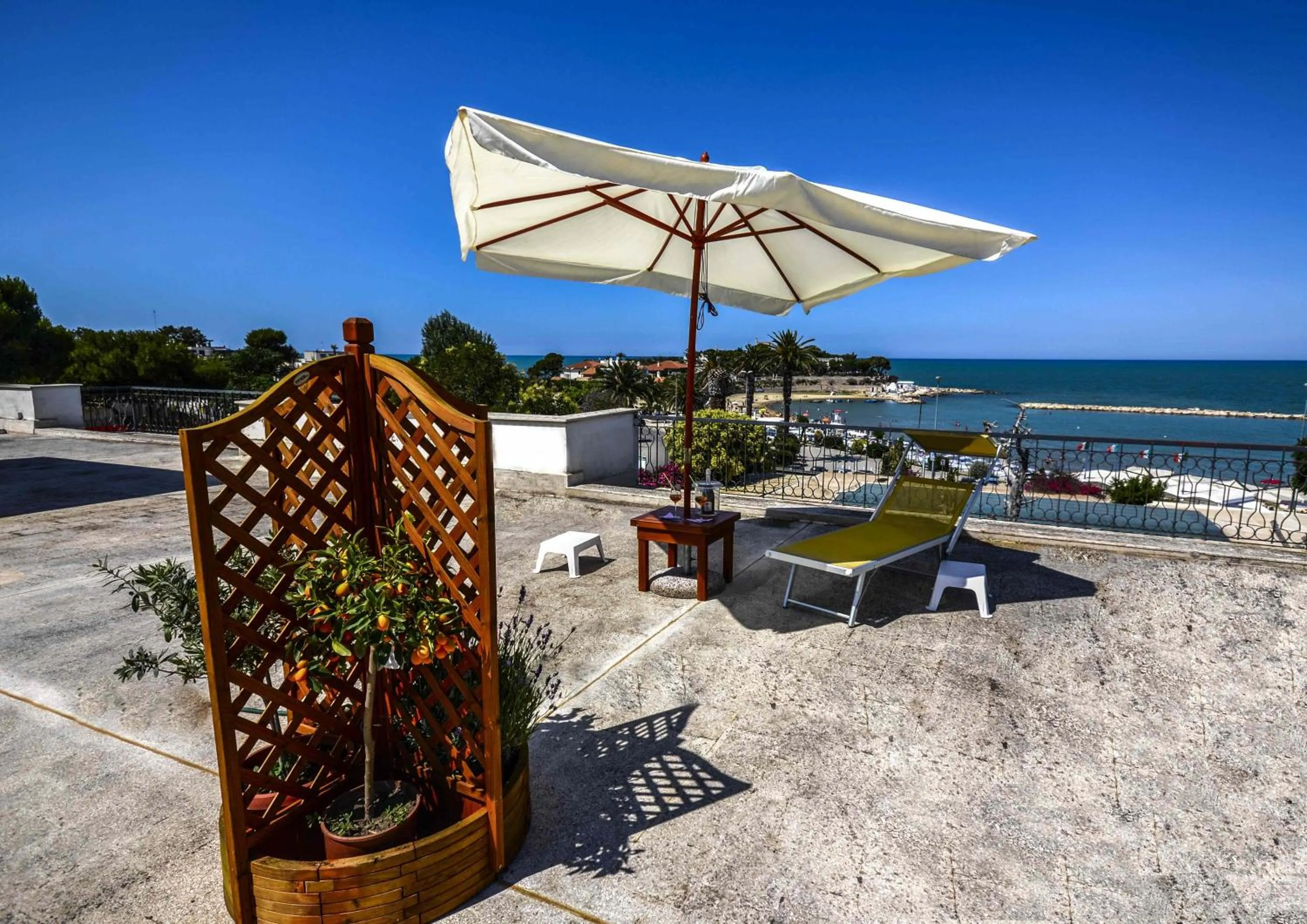 Balcony/Terrace in Golden Bay