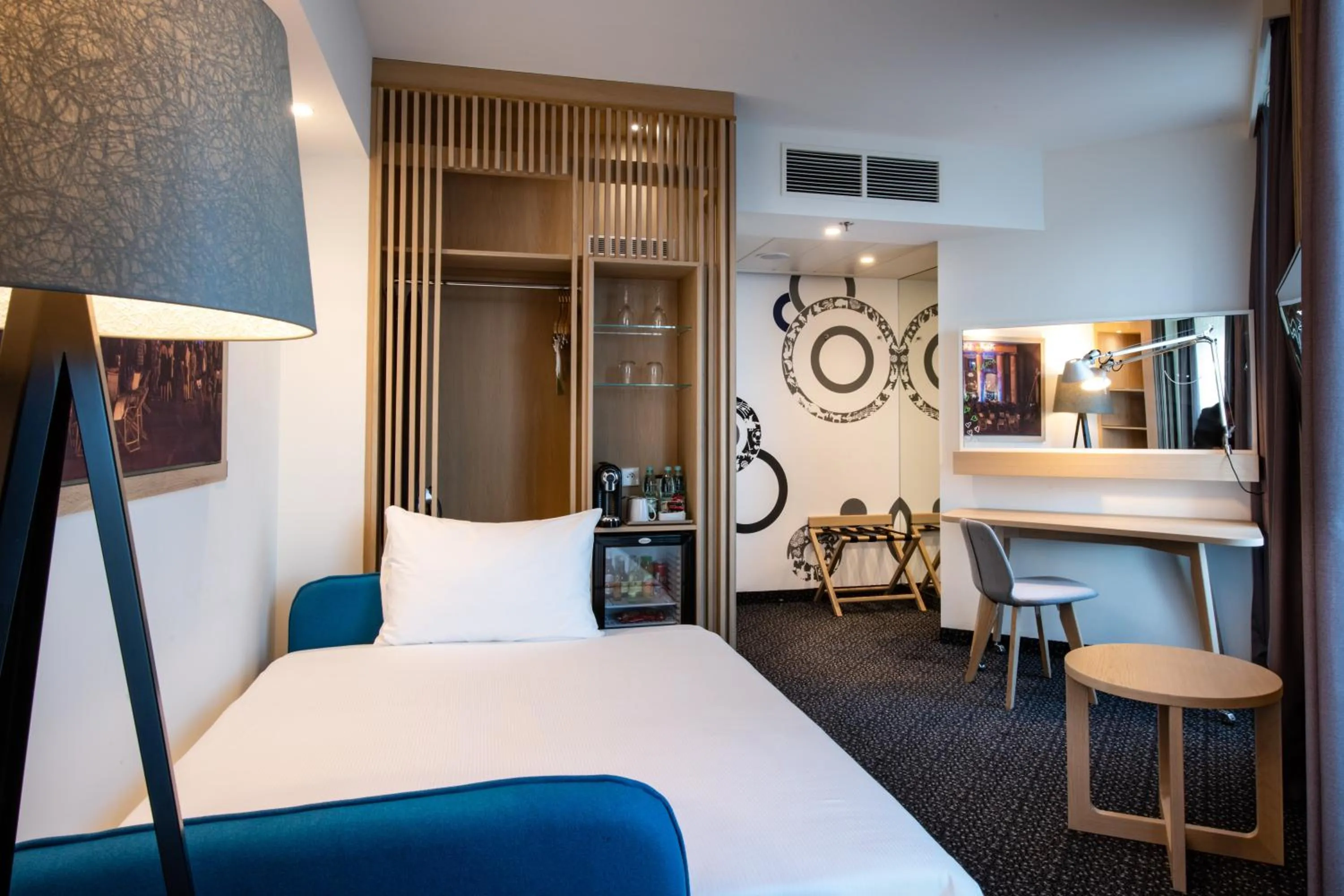 Bedroom, Bed in Holiday Inn - Warsaw City Centre by IHG