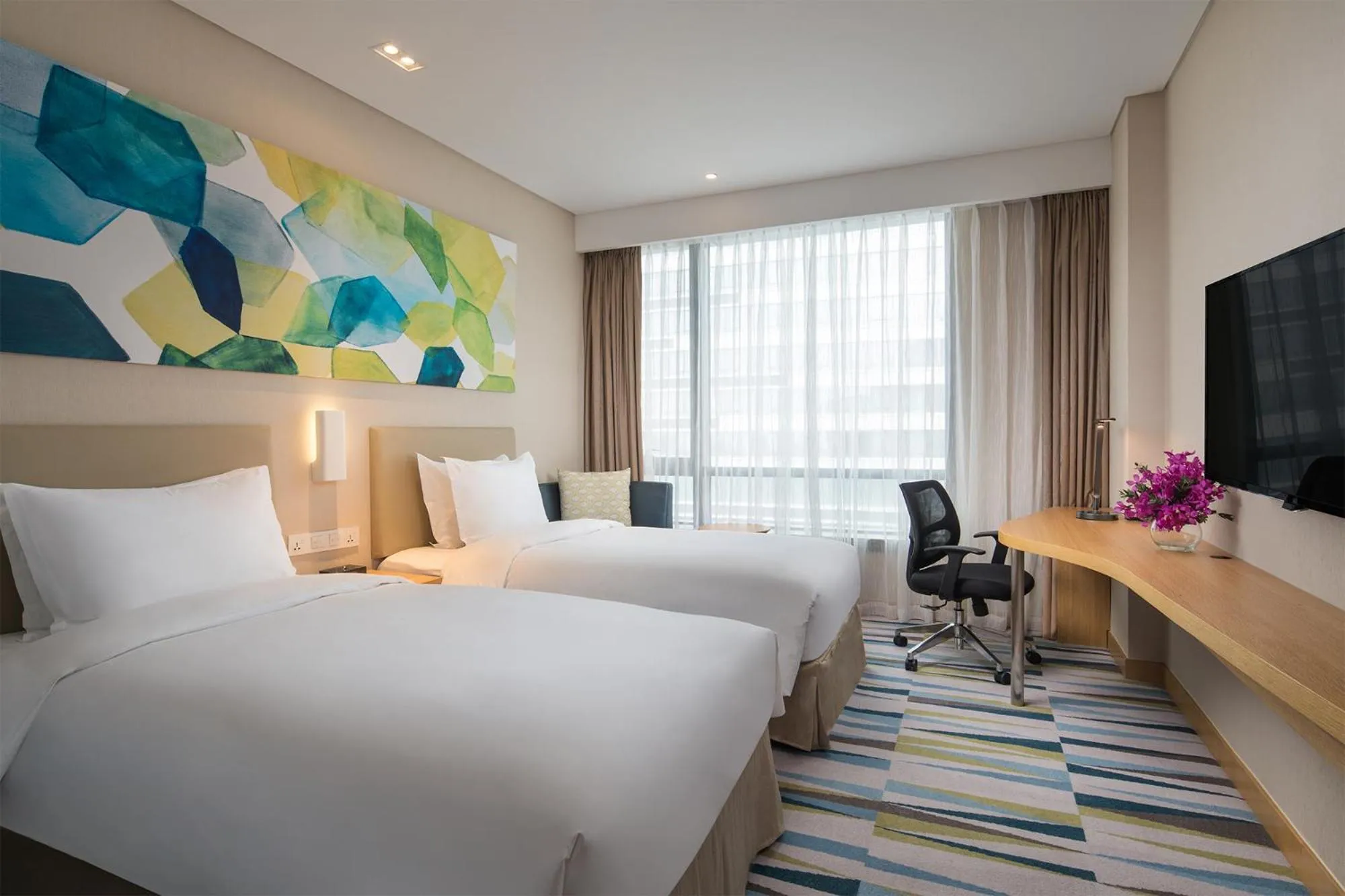 Property building, Bed in Holiday Inn Express Suzhou Taihu Lake by IHG