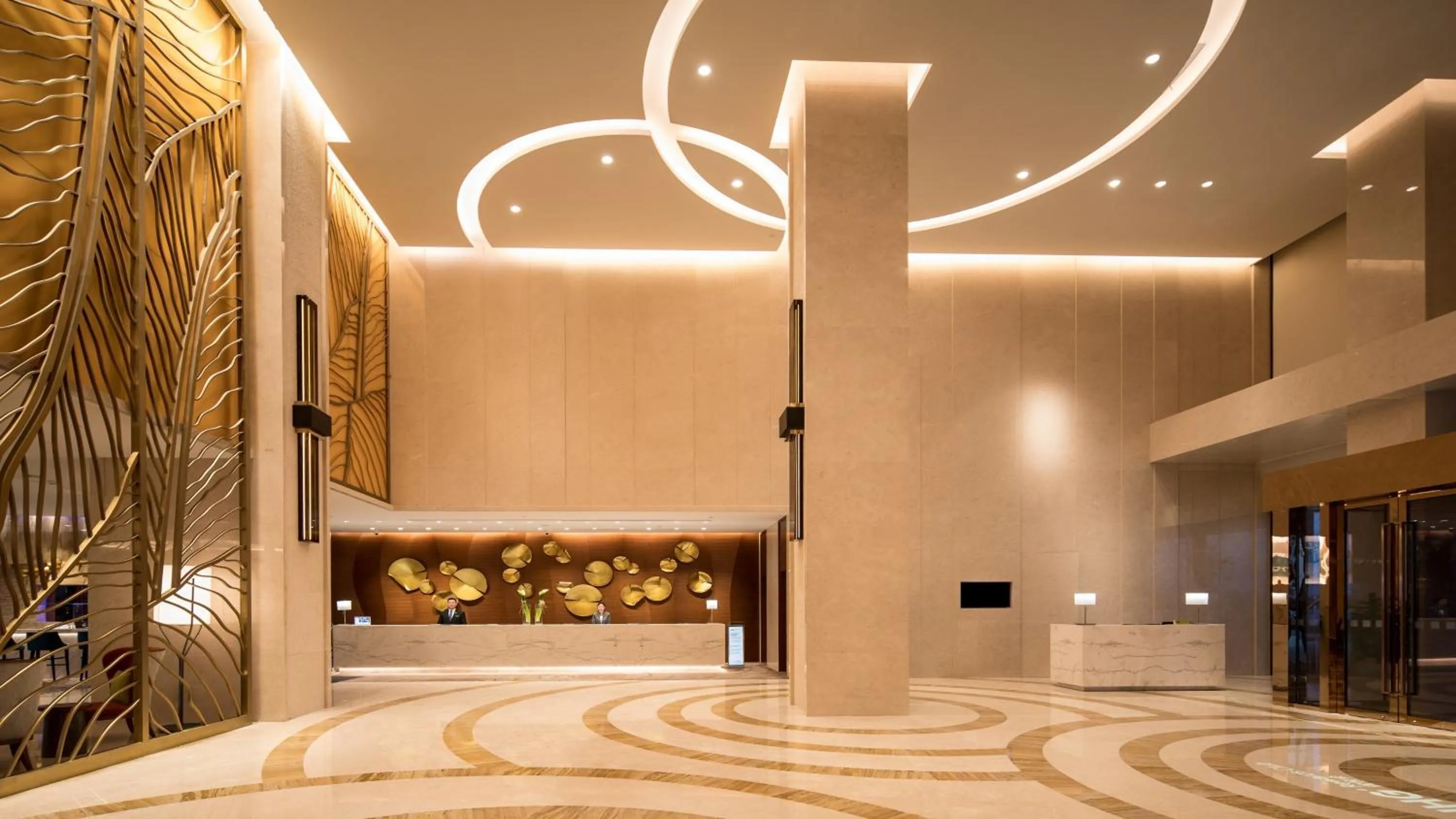 Property building in Holiday Inn Suzhou Taihu Lake by IHG