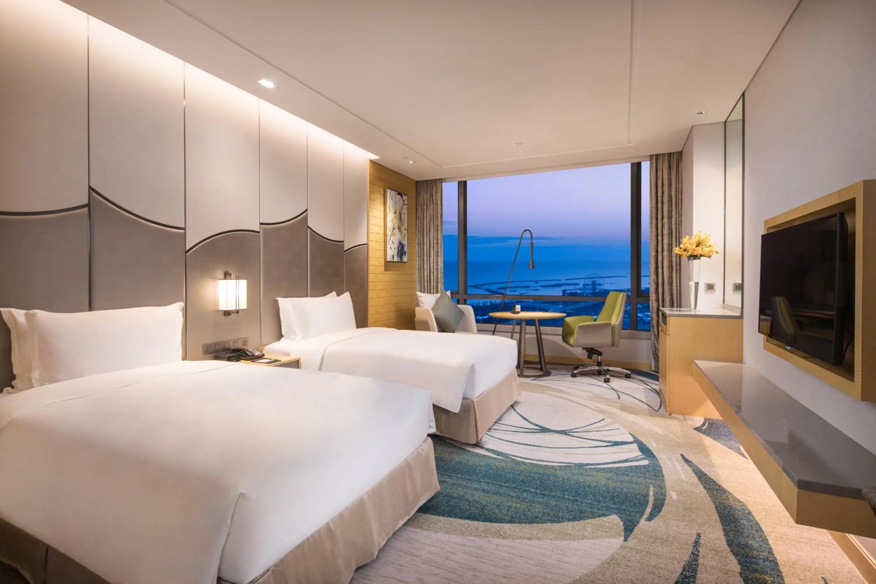 Lake view, Bed in Holiday Inn Suzhou Taihu Lake by IHG