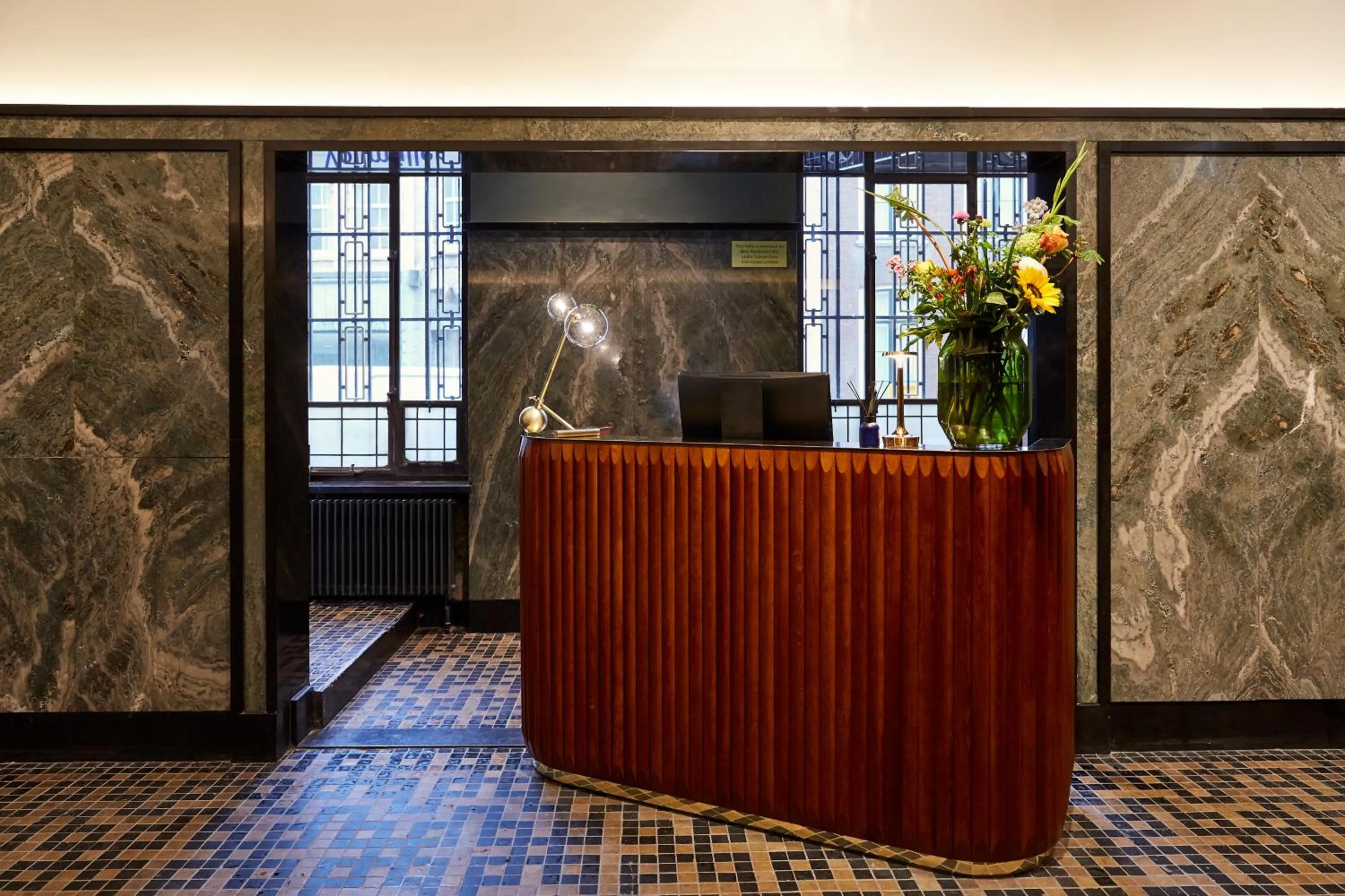 Lobby or reception in Hotel Indigo The Hague - Palace Noordeinde by IHG