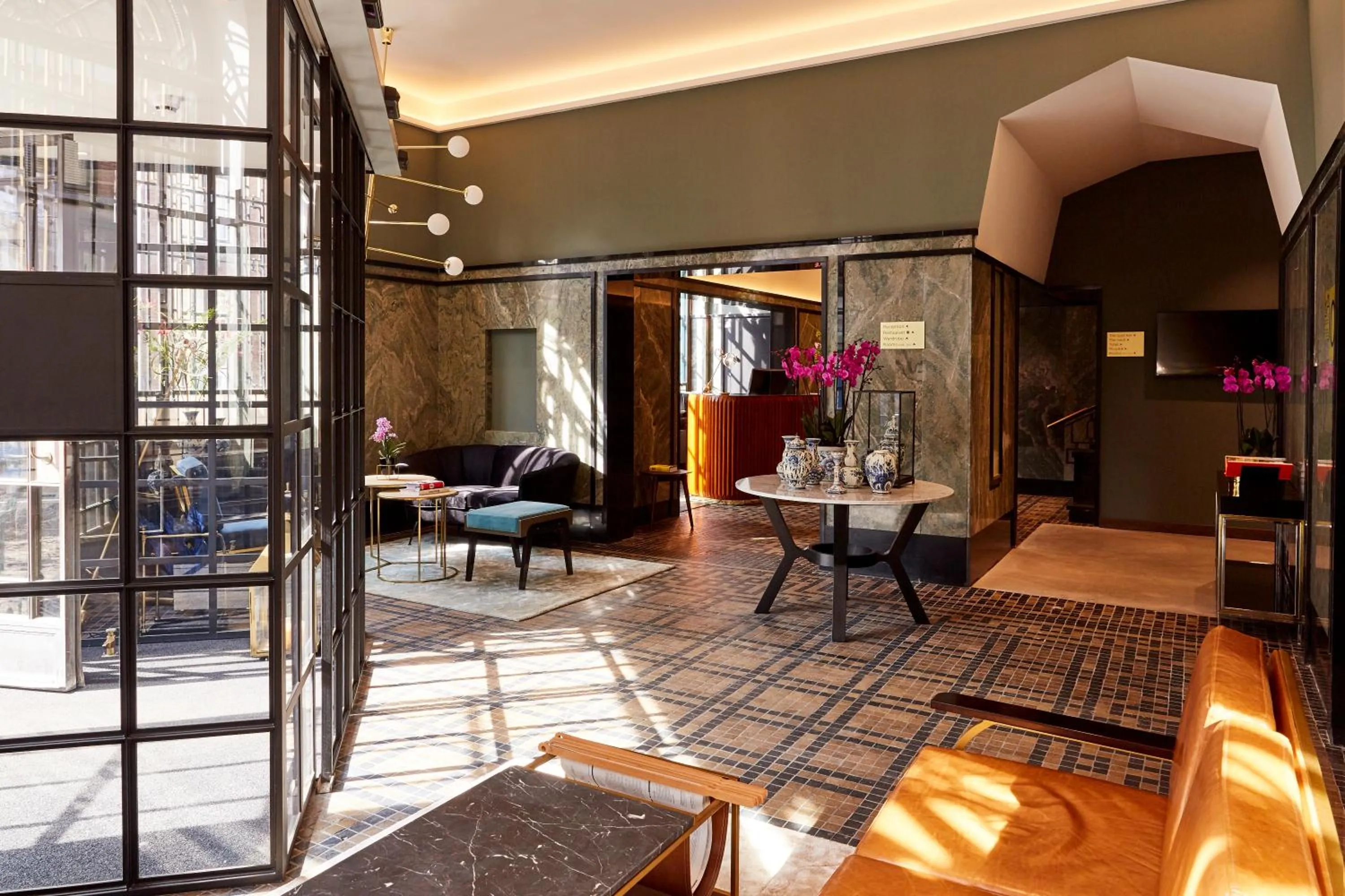 Lobby or reception in Hotel Indigo The Hague - Palace Noordeinde by IHG