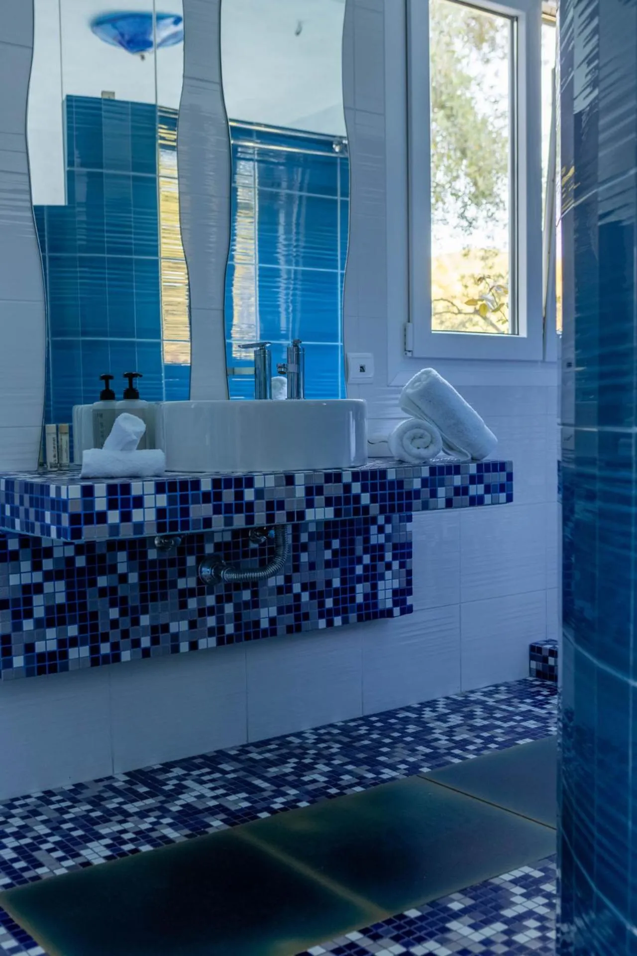 Bathroom in Irida Parga