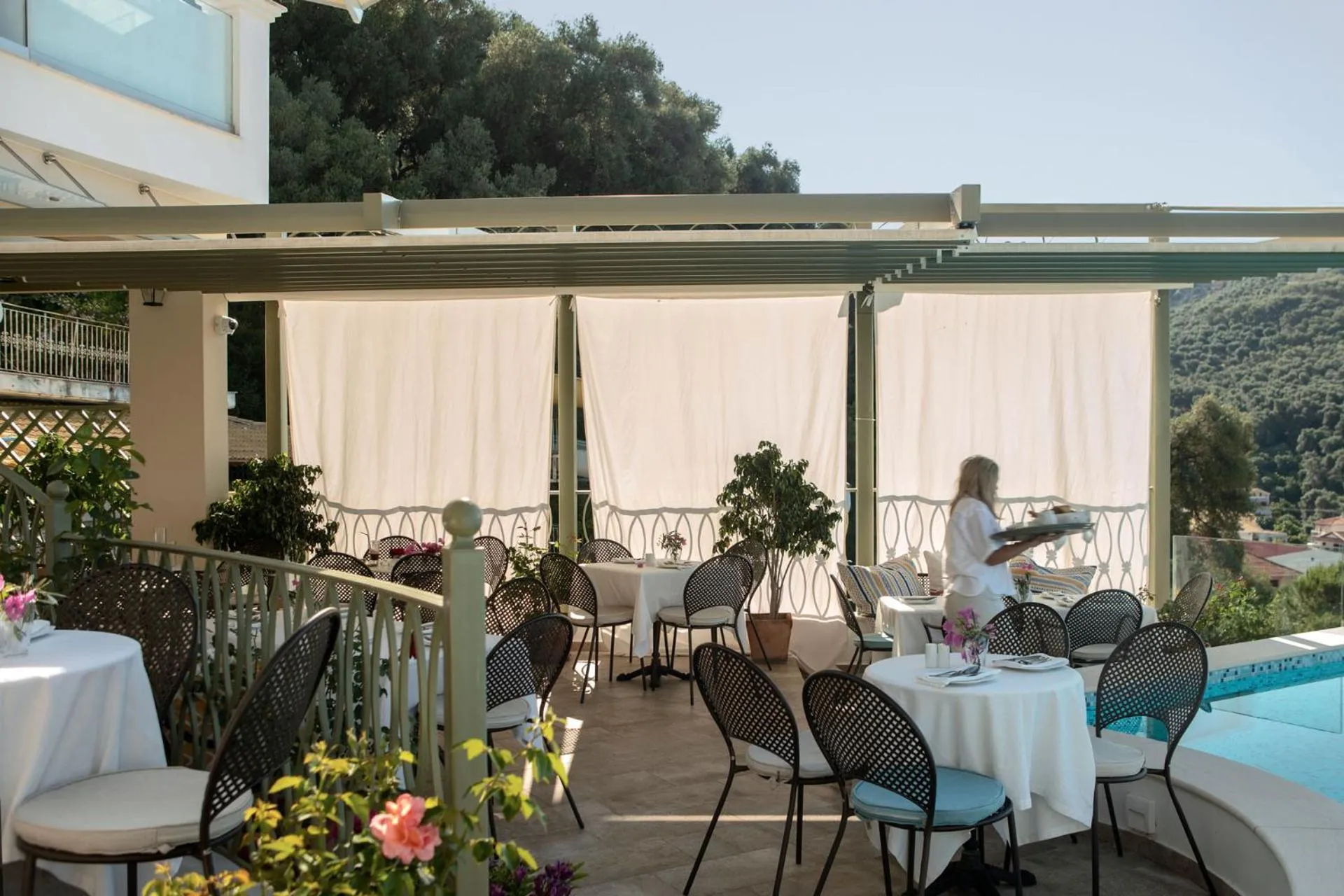 Restaurant/places to eat in Irida Parga