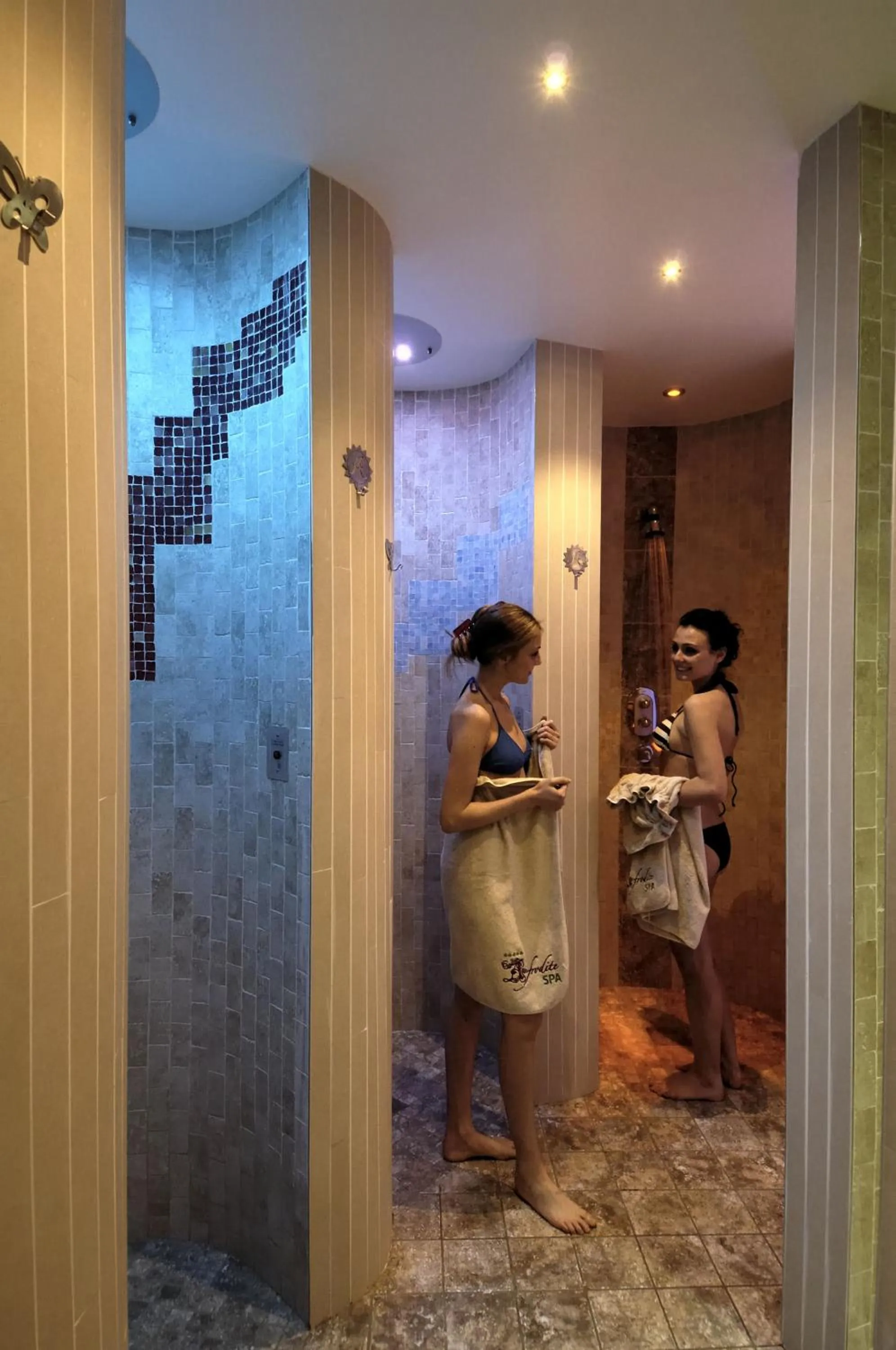 People in Hotel La Cartiera