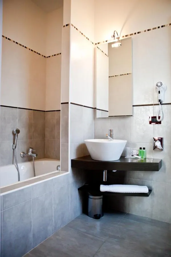 Bathroom in Hotel La Cartiera