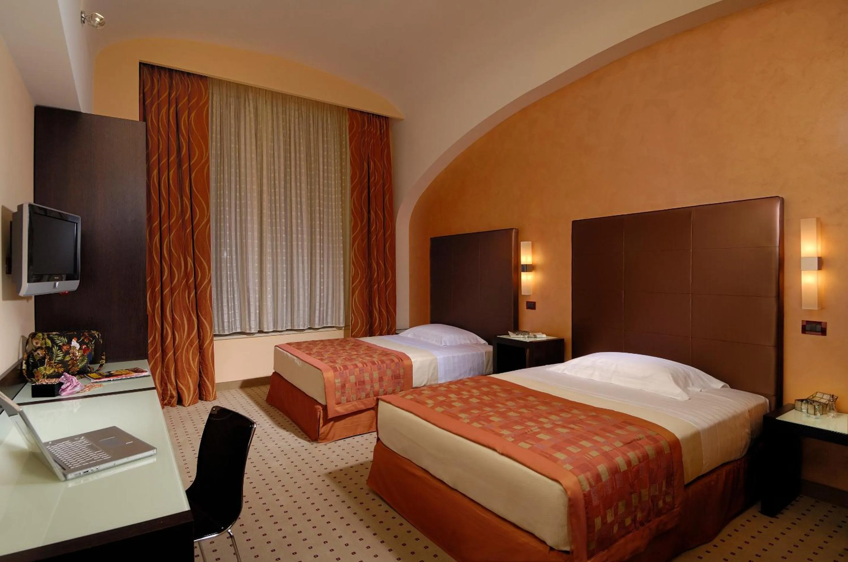 Photo of the whole room, Bed in Hotel La Cartiera