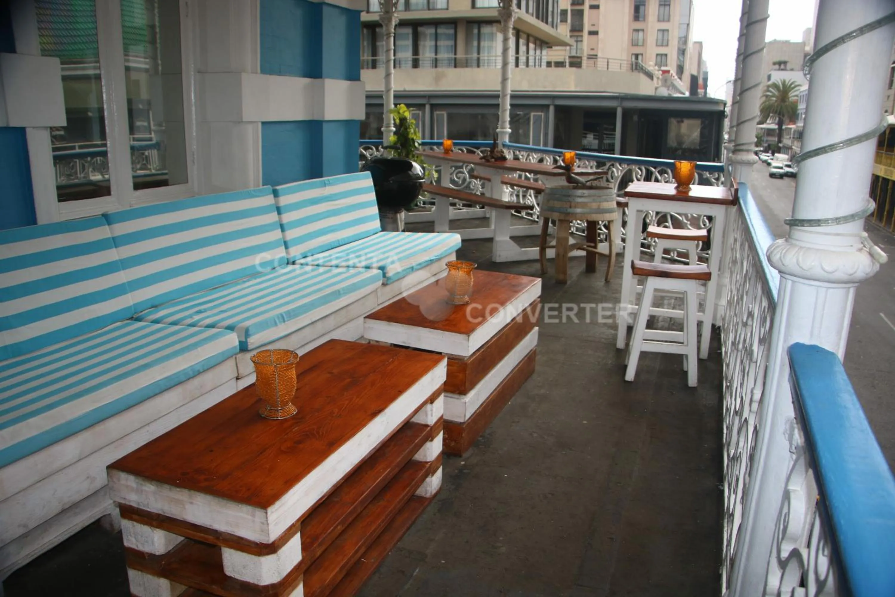 Balcony/Terrace in Urban Hive Backpackers