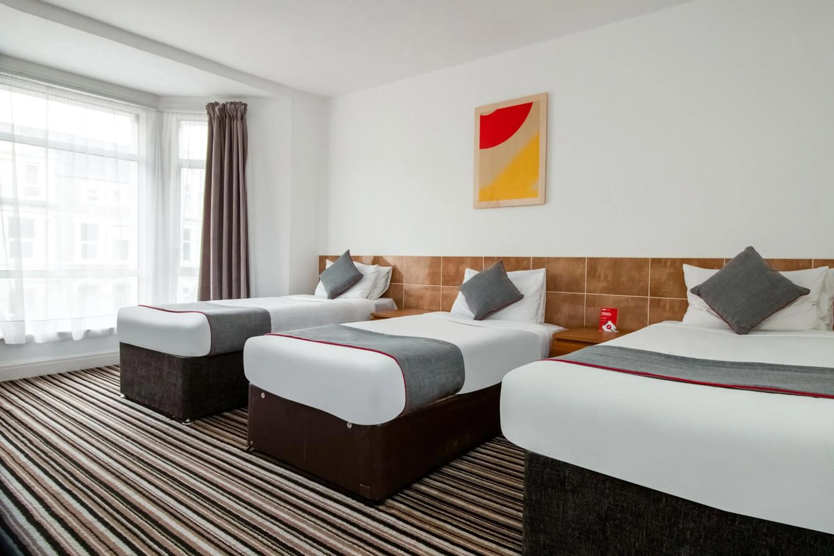 Bedroom, Bed in Cardiff Central Hotel By Belvilla
