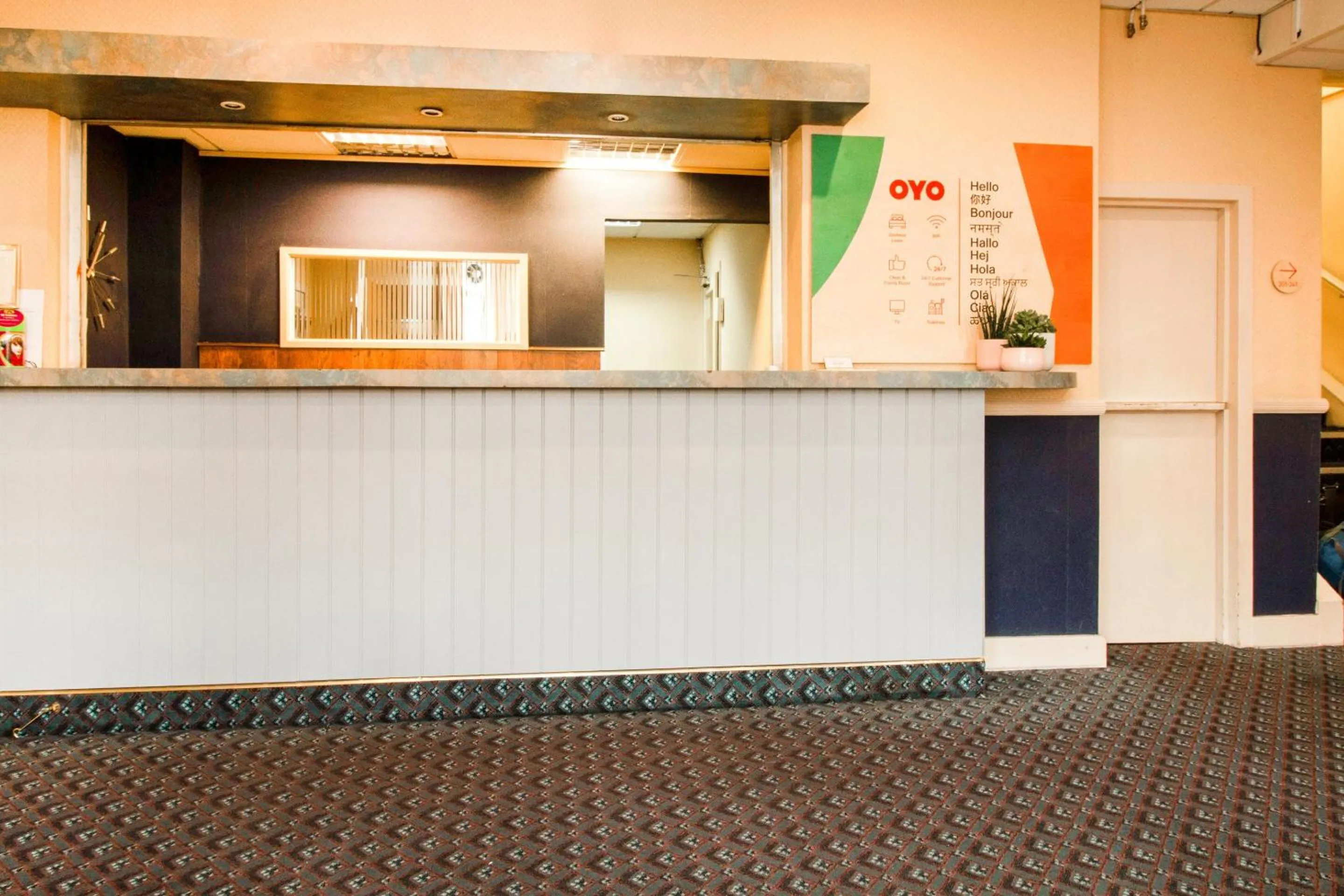 Lobby or reception in Cardiff Central Hotel By Belvilla