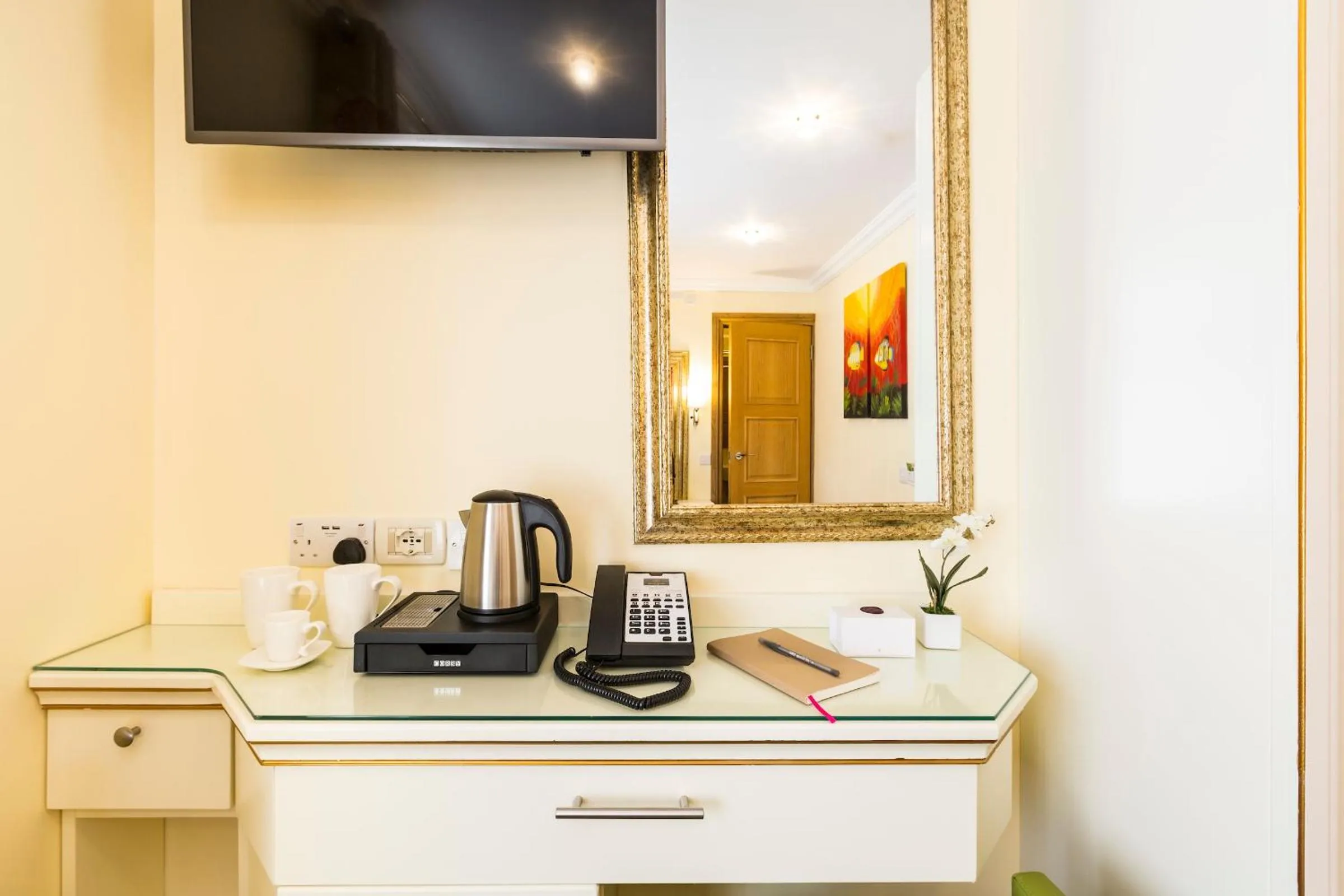 Coffee/tea facilities in Linton Hotel Luton