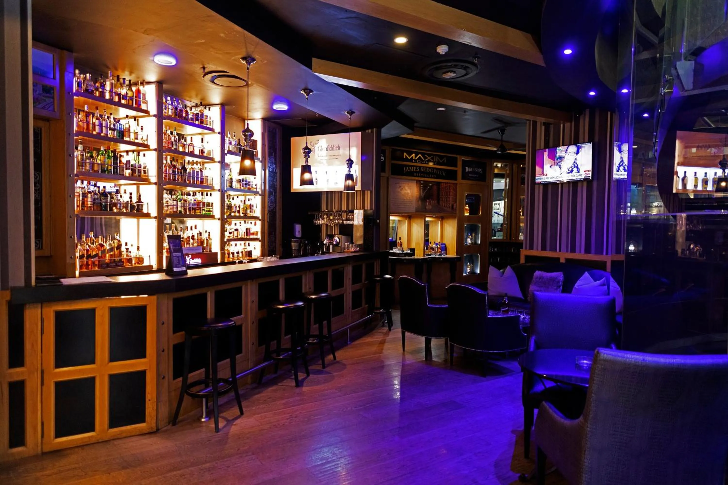 Lounge or bar in DAVINCI Hotel on Nelson Mandela Square