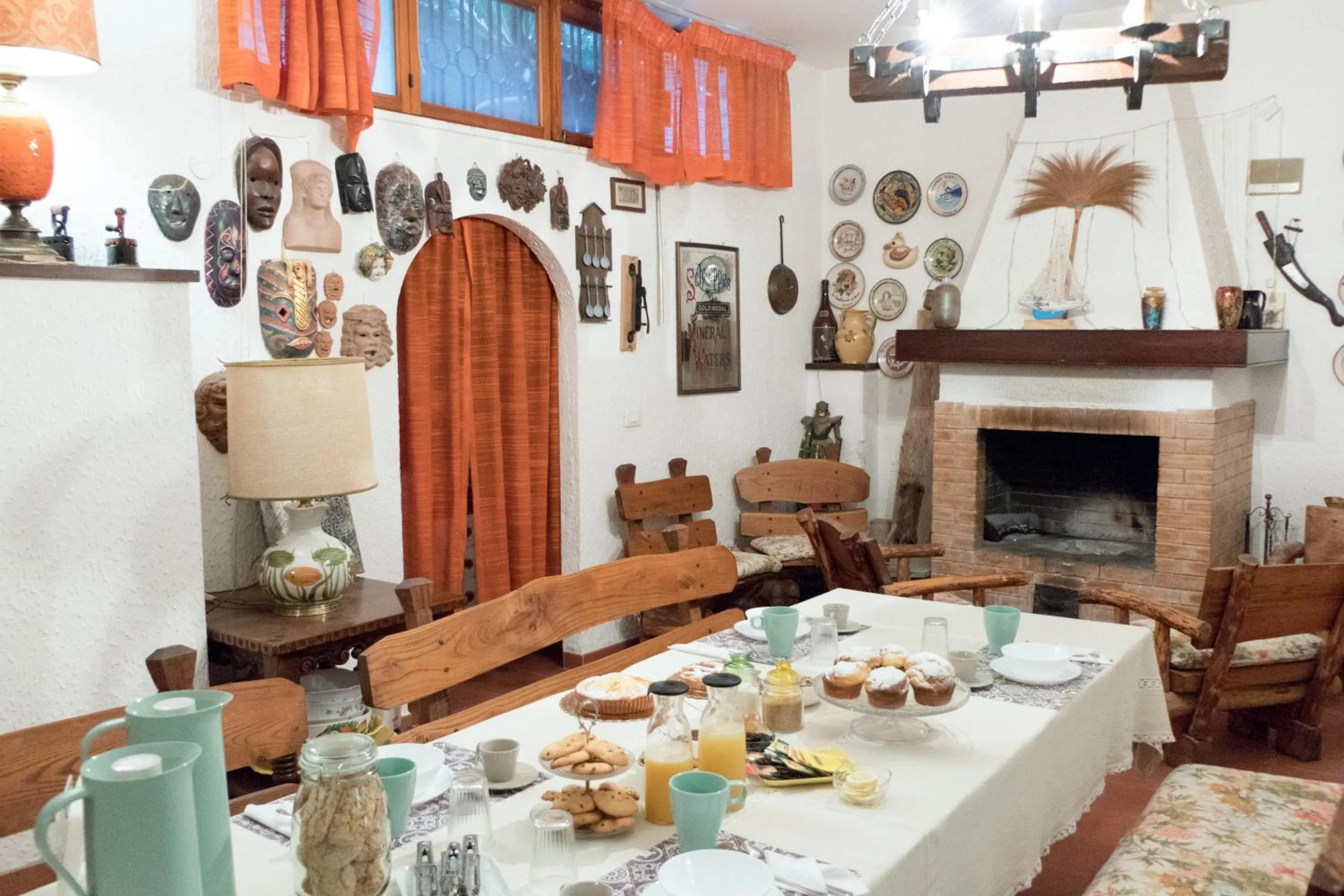 Breakfast in Yucca Camere & Suite