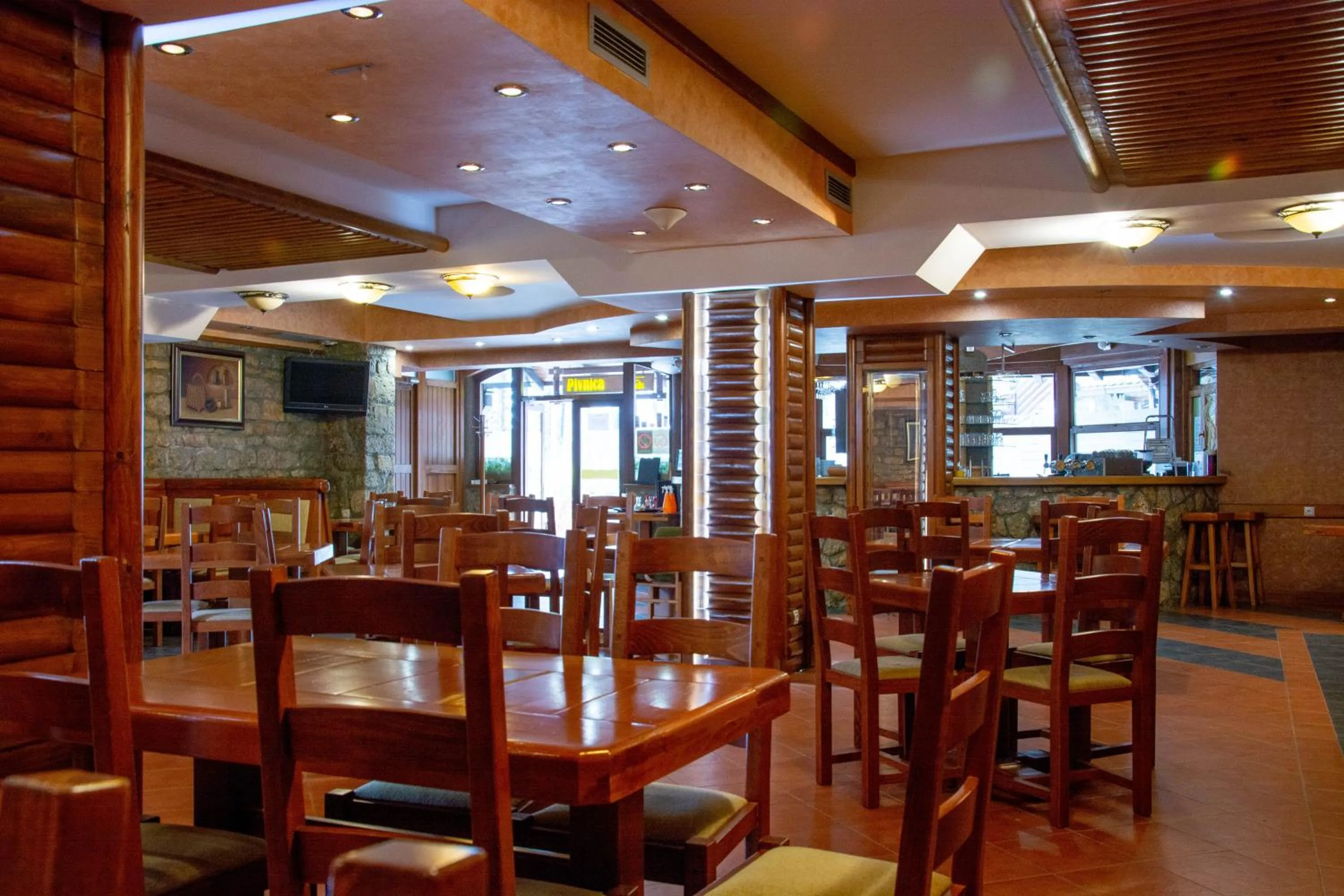 Restaurant/places to eat in Hotel Zlatiborska Noc