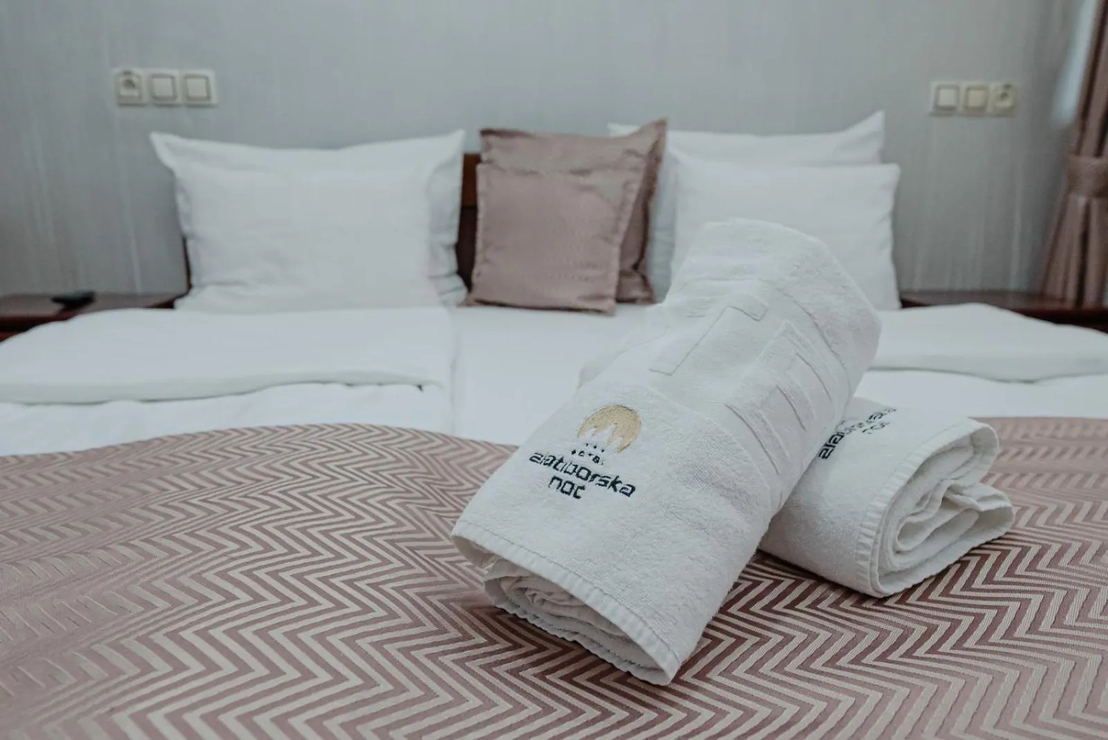 towels, Bed in Hotel Zlatiborska Noc