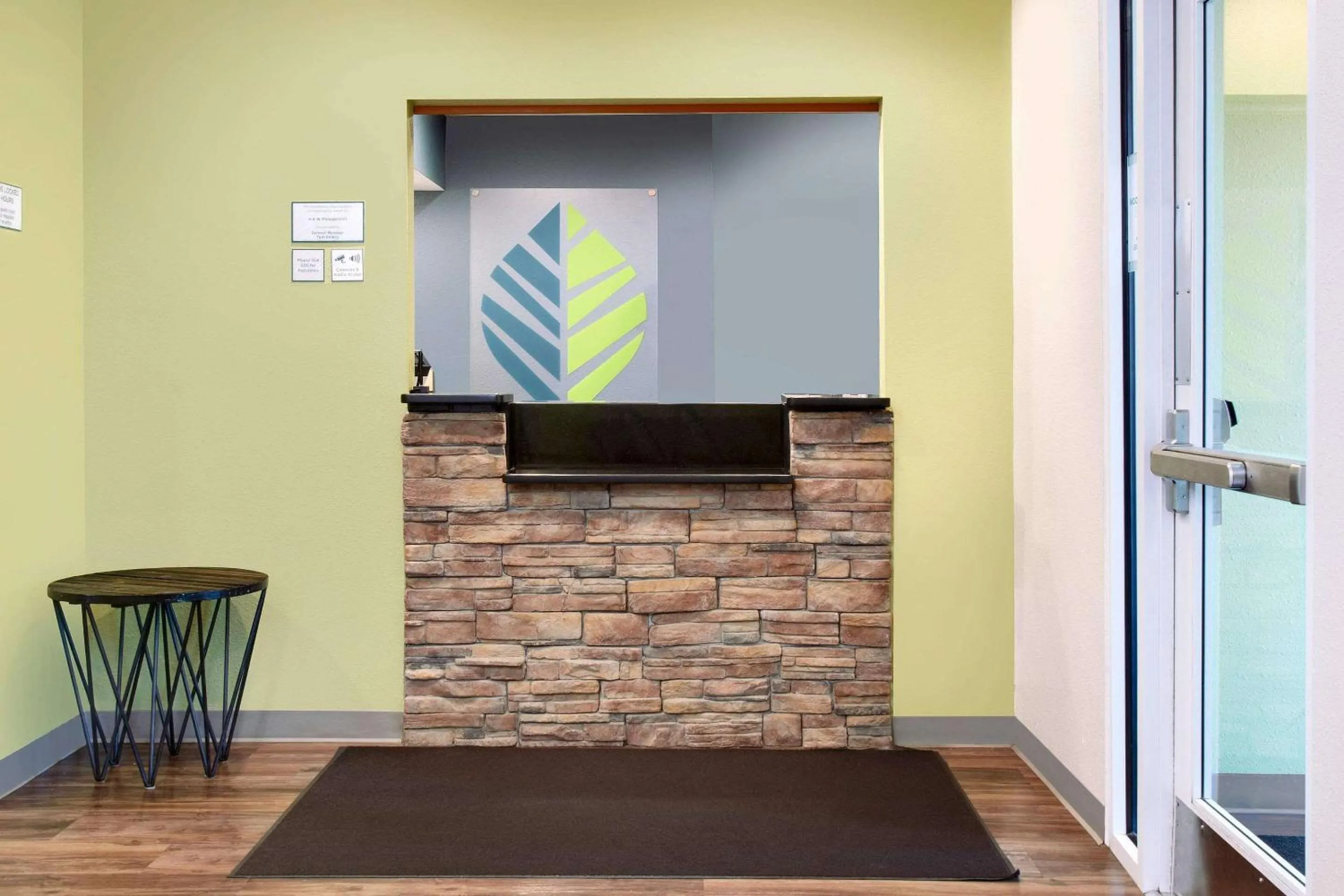Lobby or reception in WoodSpring Suites Nashville Airport
