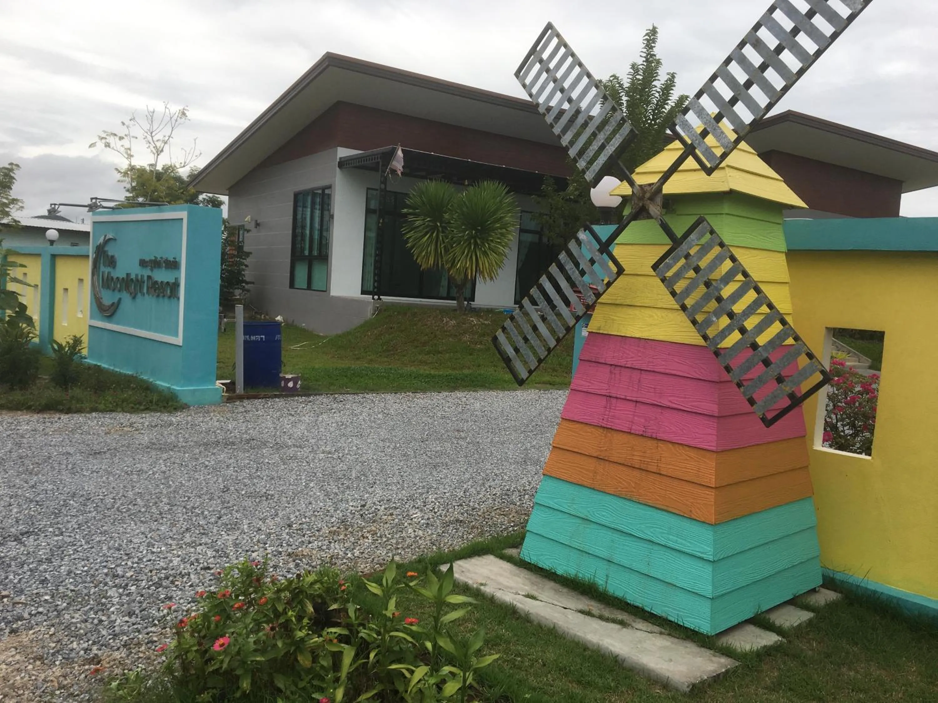 Facade/entrance in The Moonlight Resort
