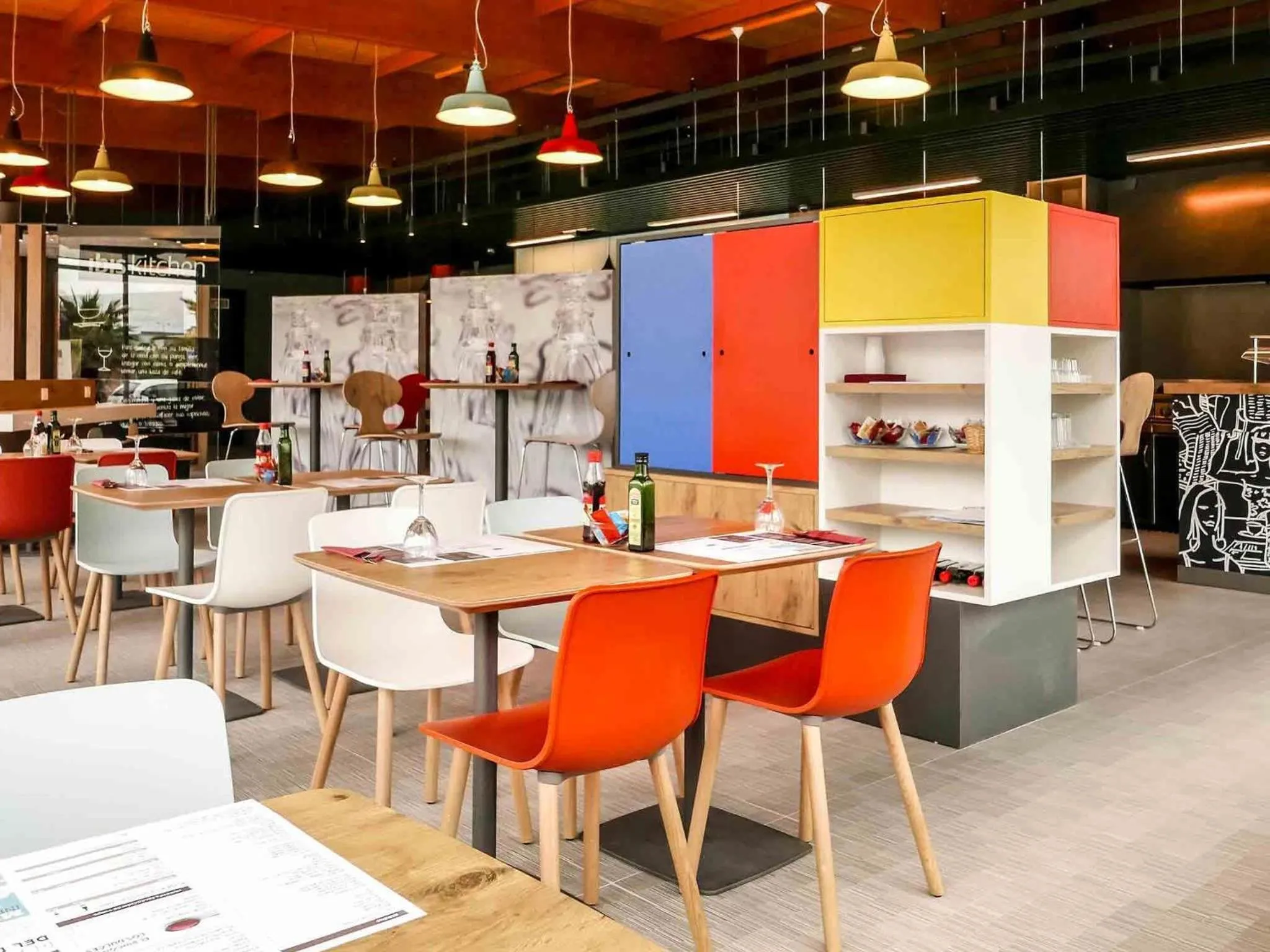 Restaurant/places to eat in Ibis Hotel Alicante