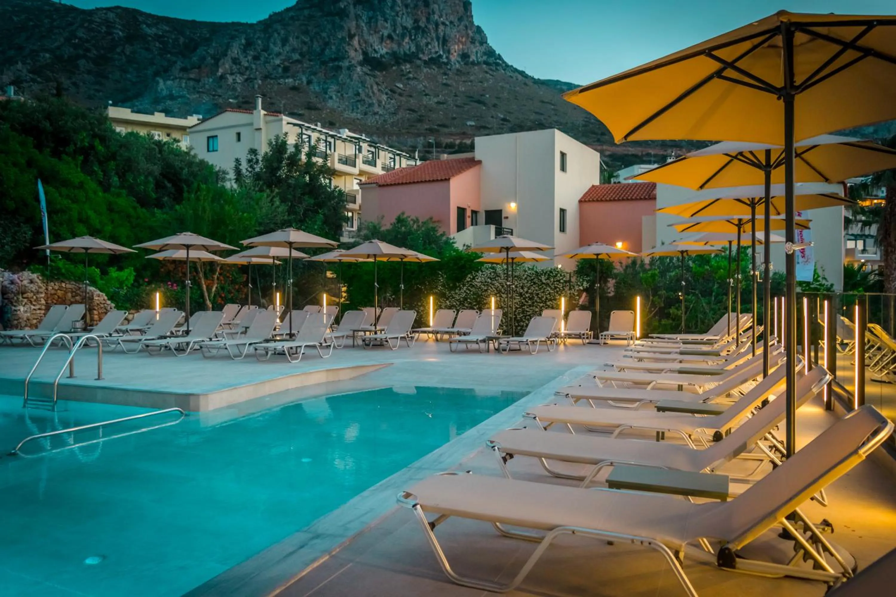 Swimming pool in Dream Village