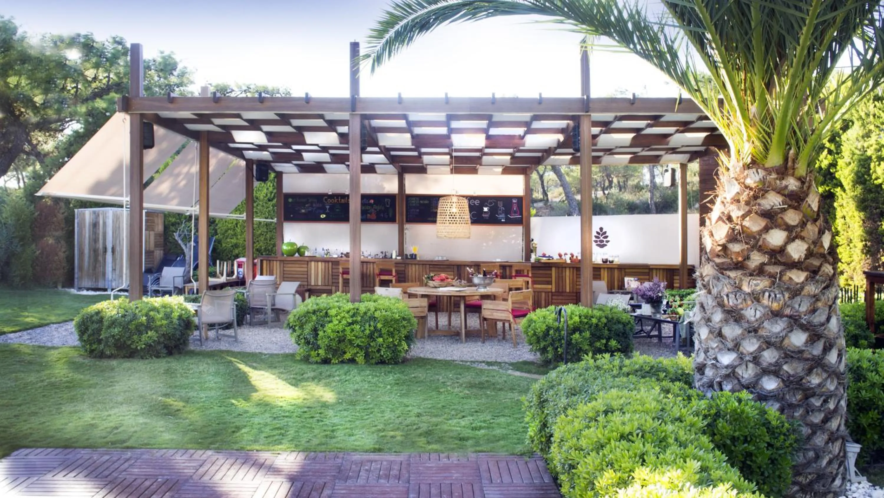 Garden in Ortunc Hotel - Cunda Island (Adult Only)