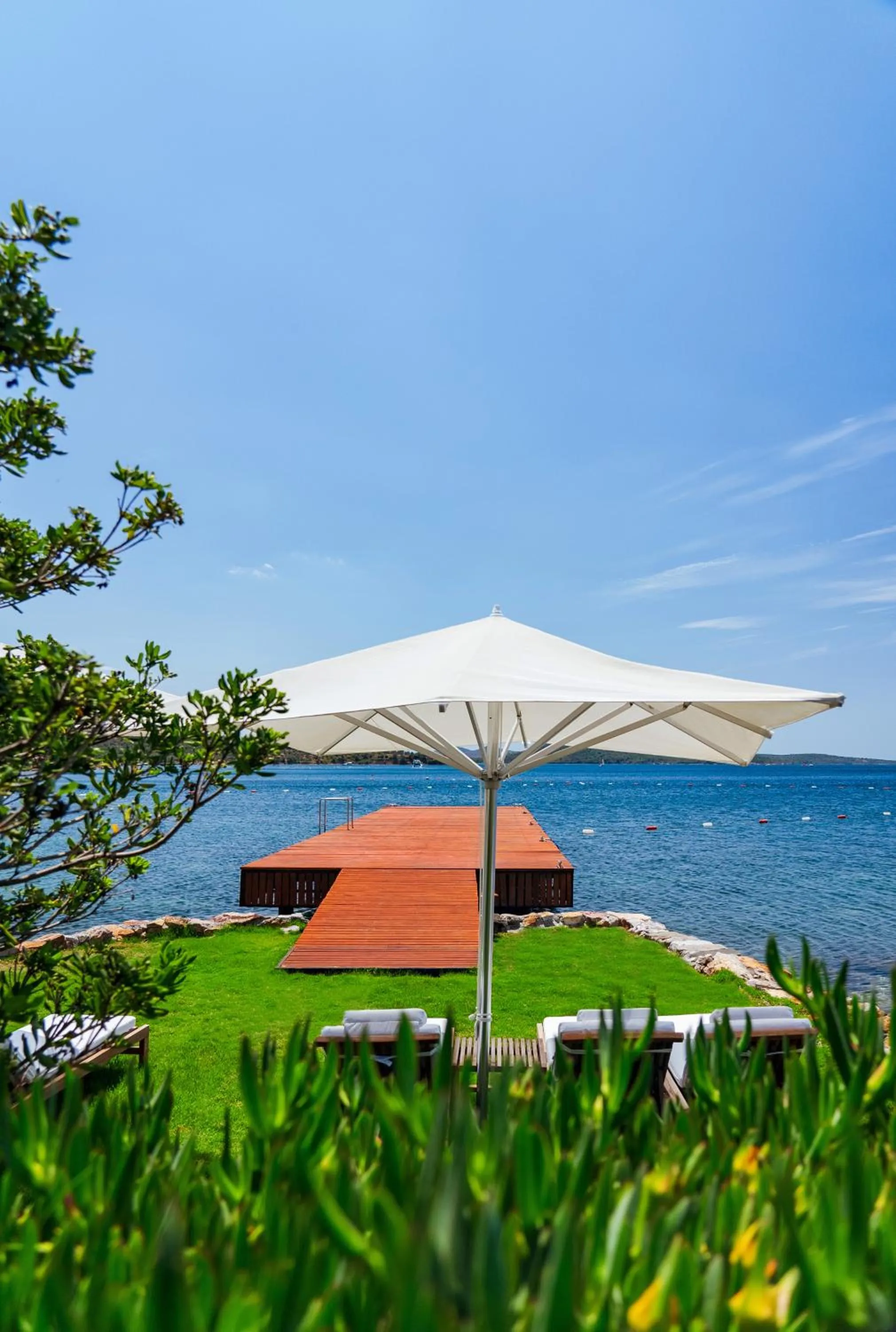 Beach in Ortunc Hotel - Cunda Island (Adult Only)