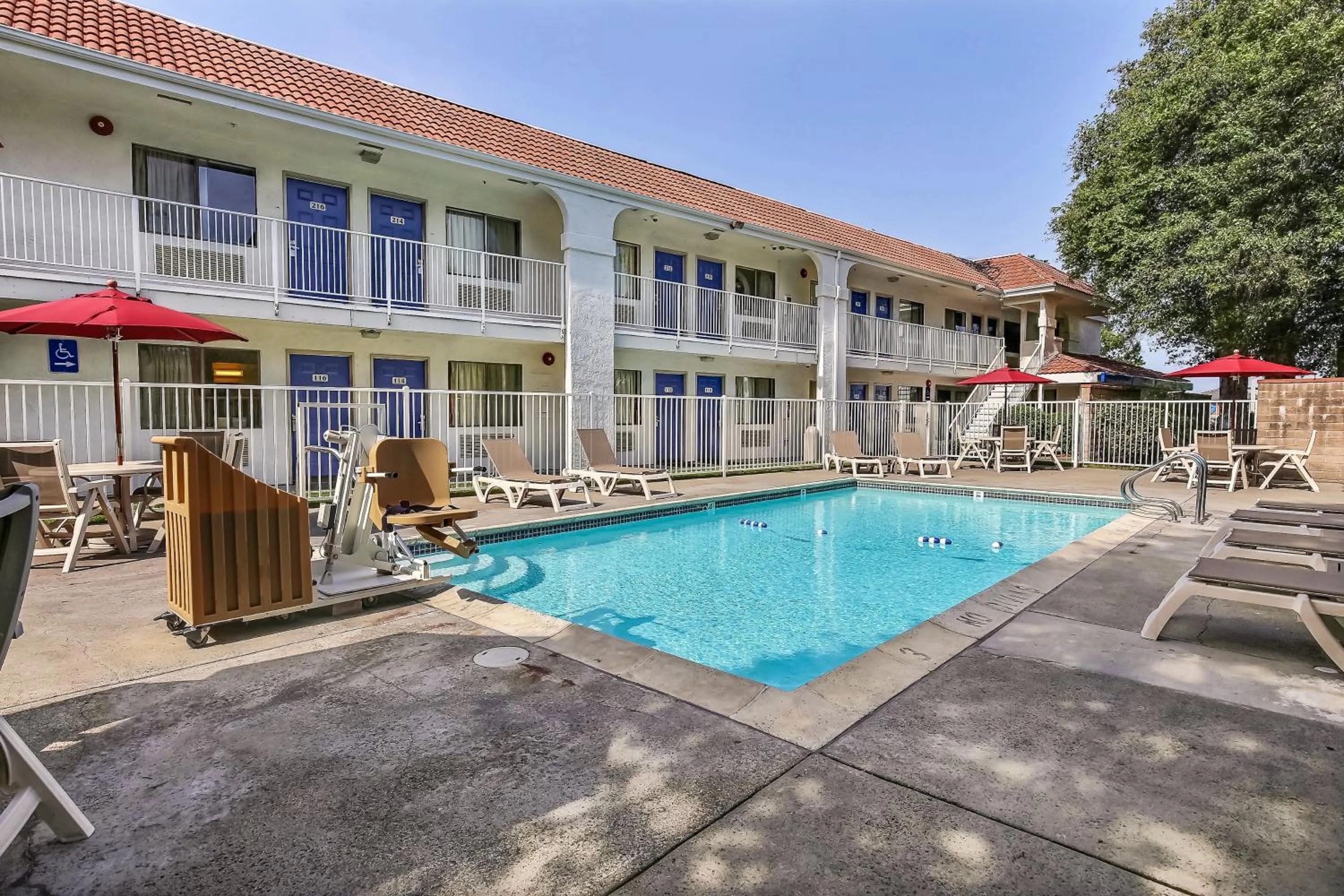 Swimming pool in Motel 6-Pinole, CA