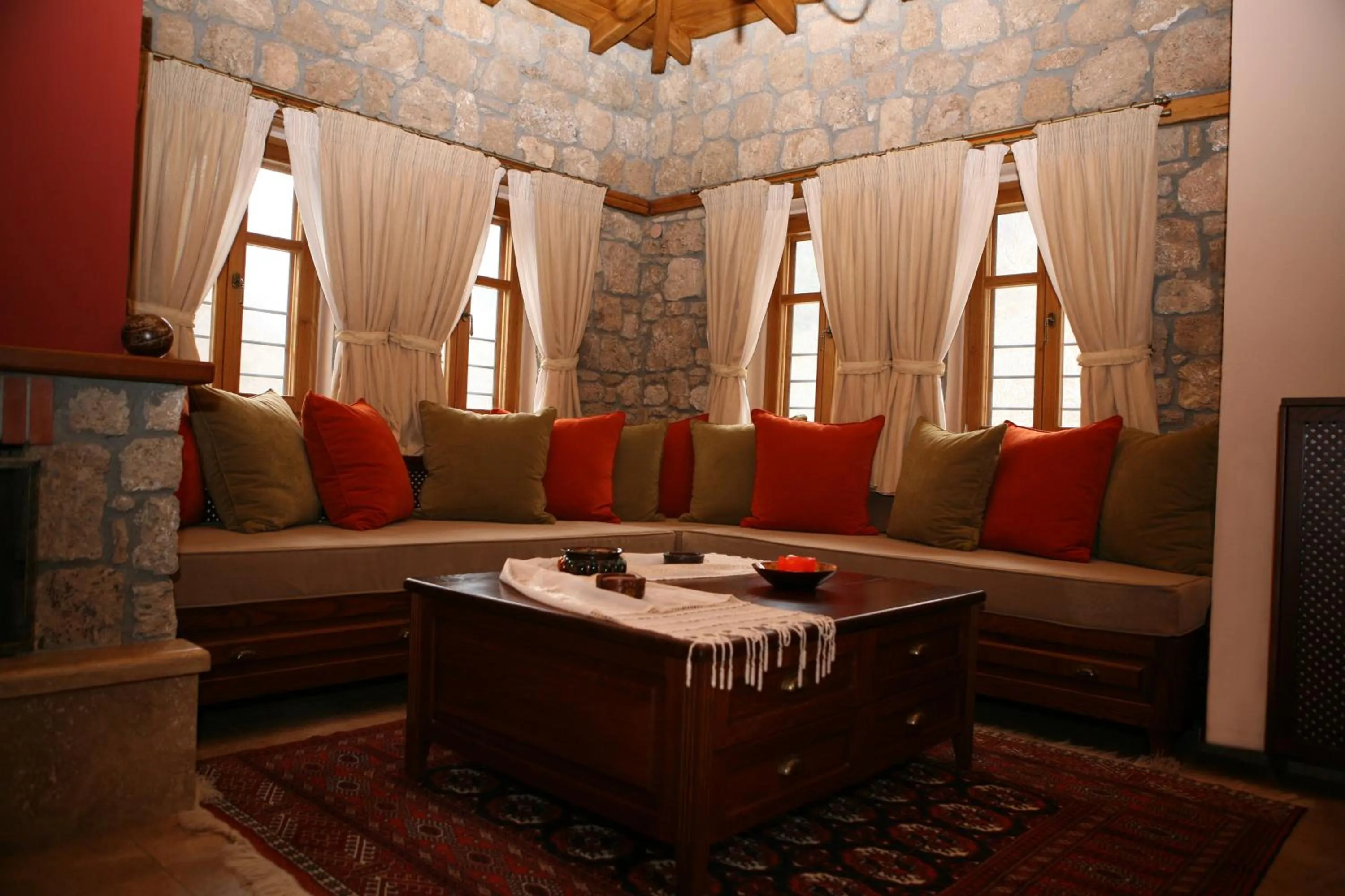 Living room in Roes Suites