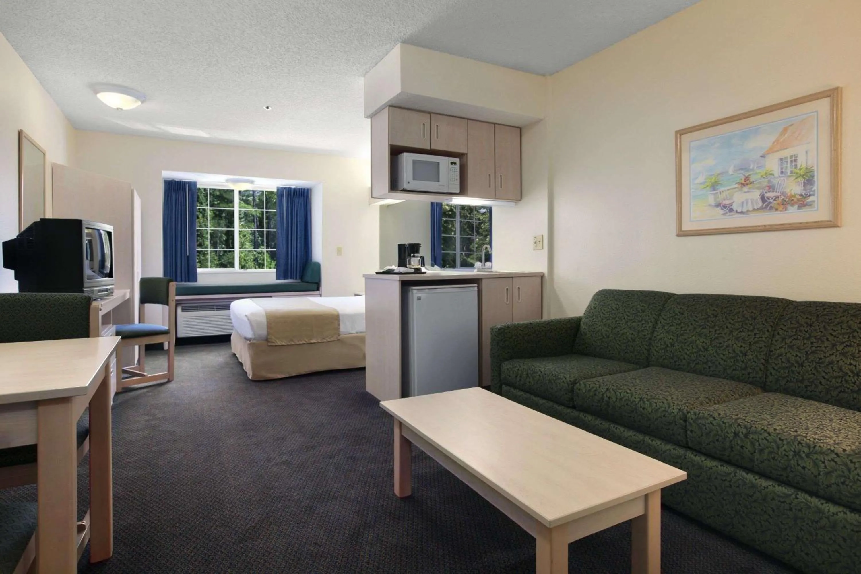 Photo of the whole room in Microtel Inn & Suites by Wyndham Palm Coast I-95