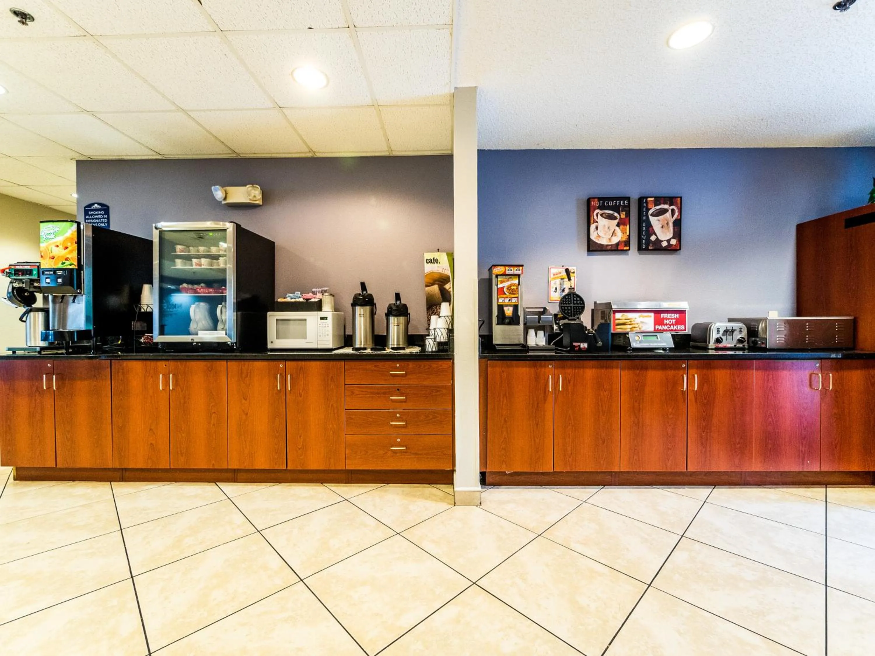 Restaurant/places to eat in Microtel Inn & Suites by Wyndham Palm Coast I-95